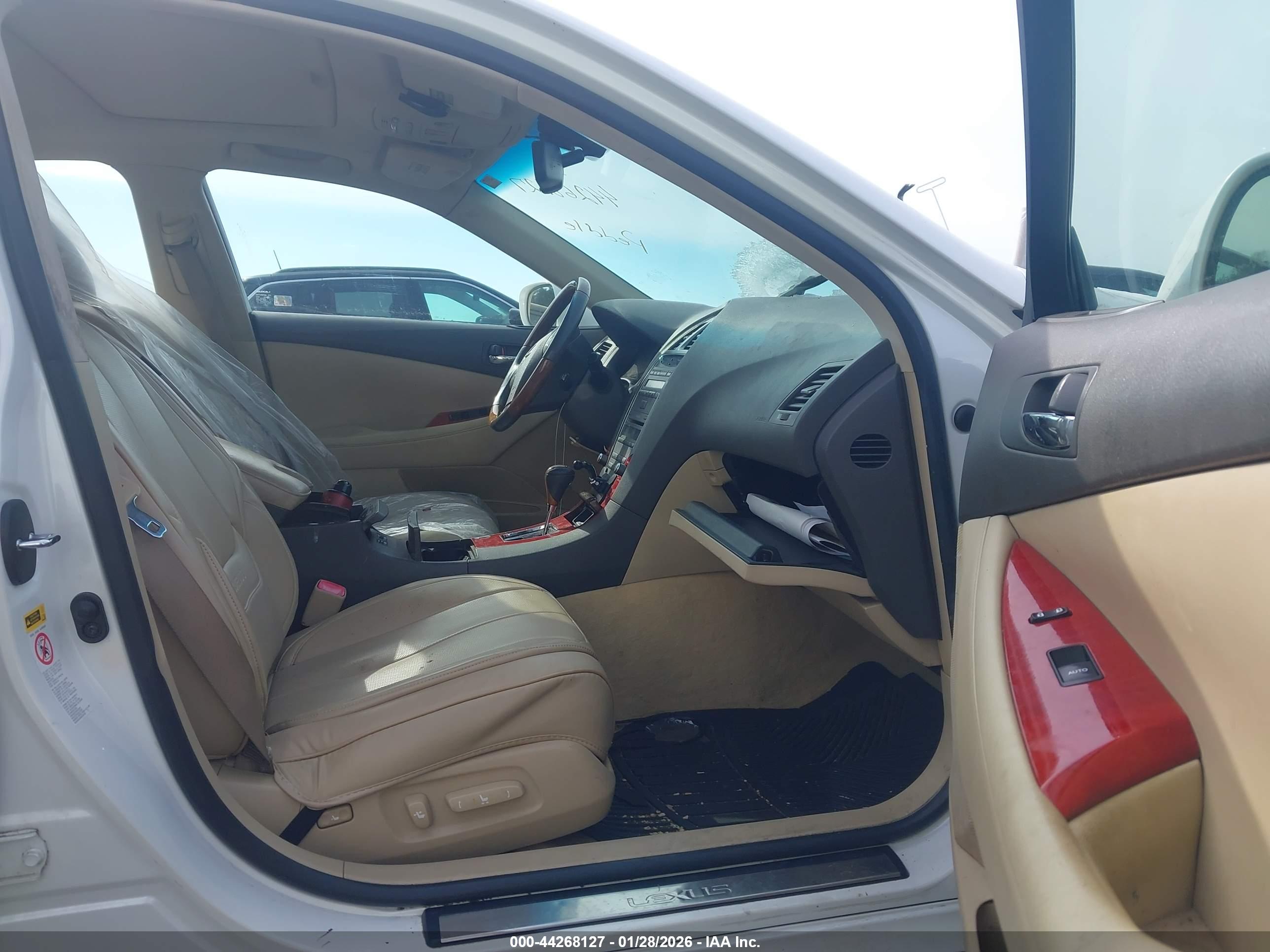 LEXUS ES image 5