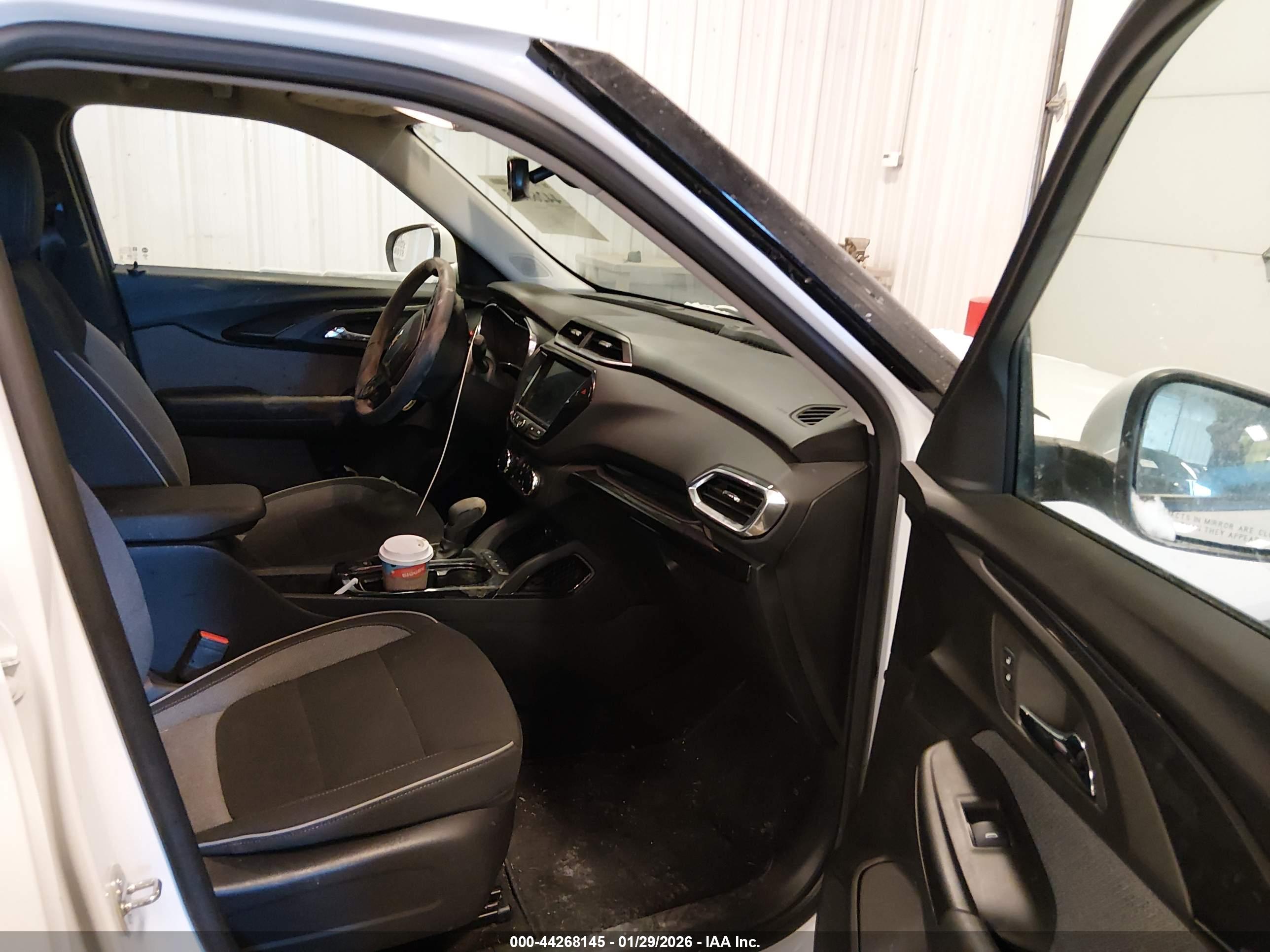 CHEVROLET TRAILBLAZER image 5