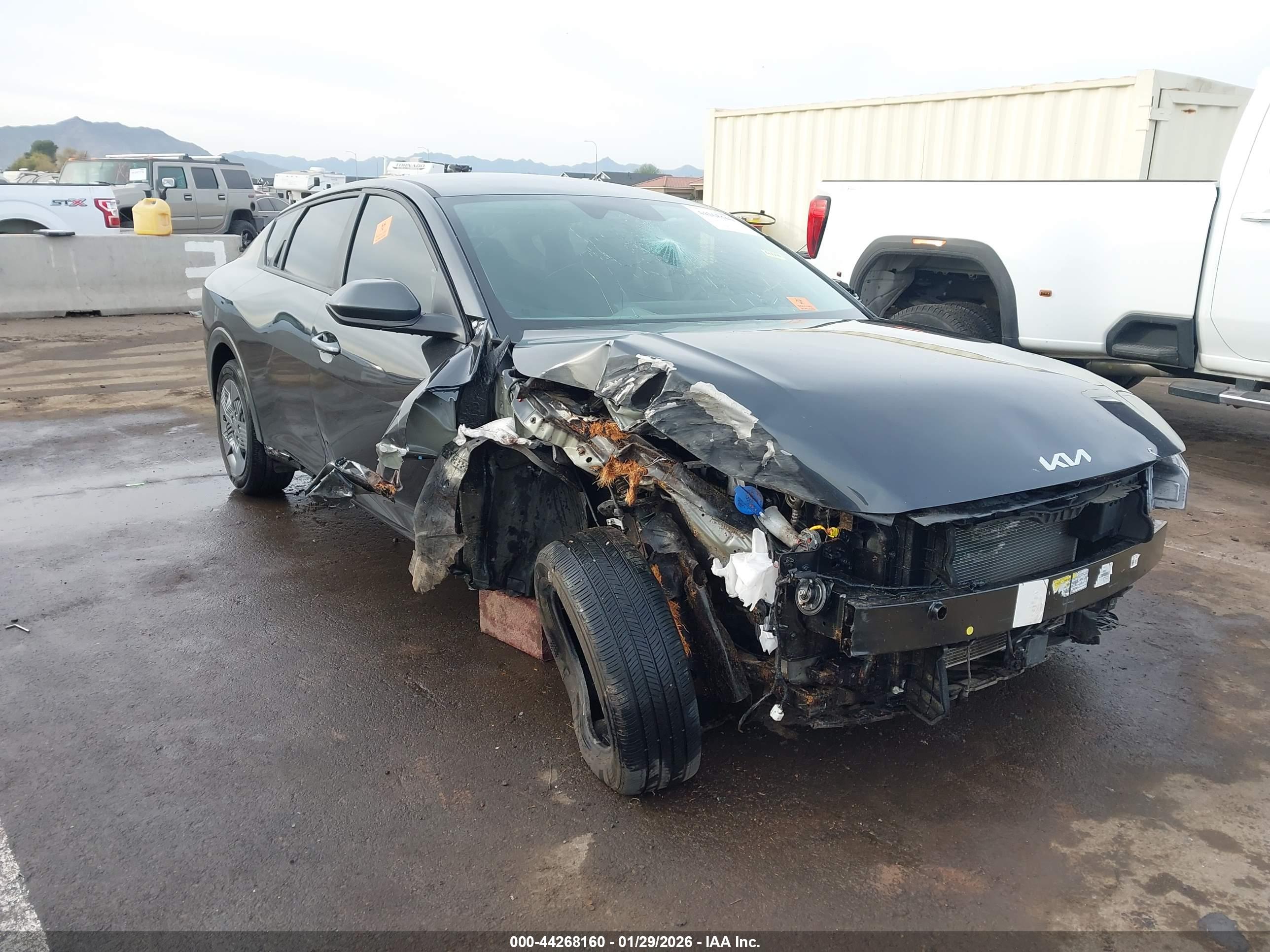 KIA K4 image 6