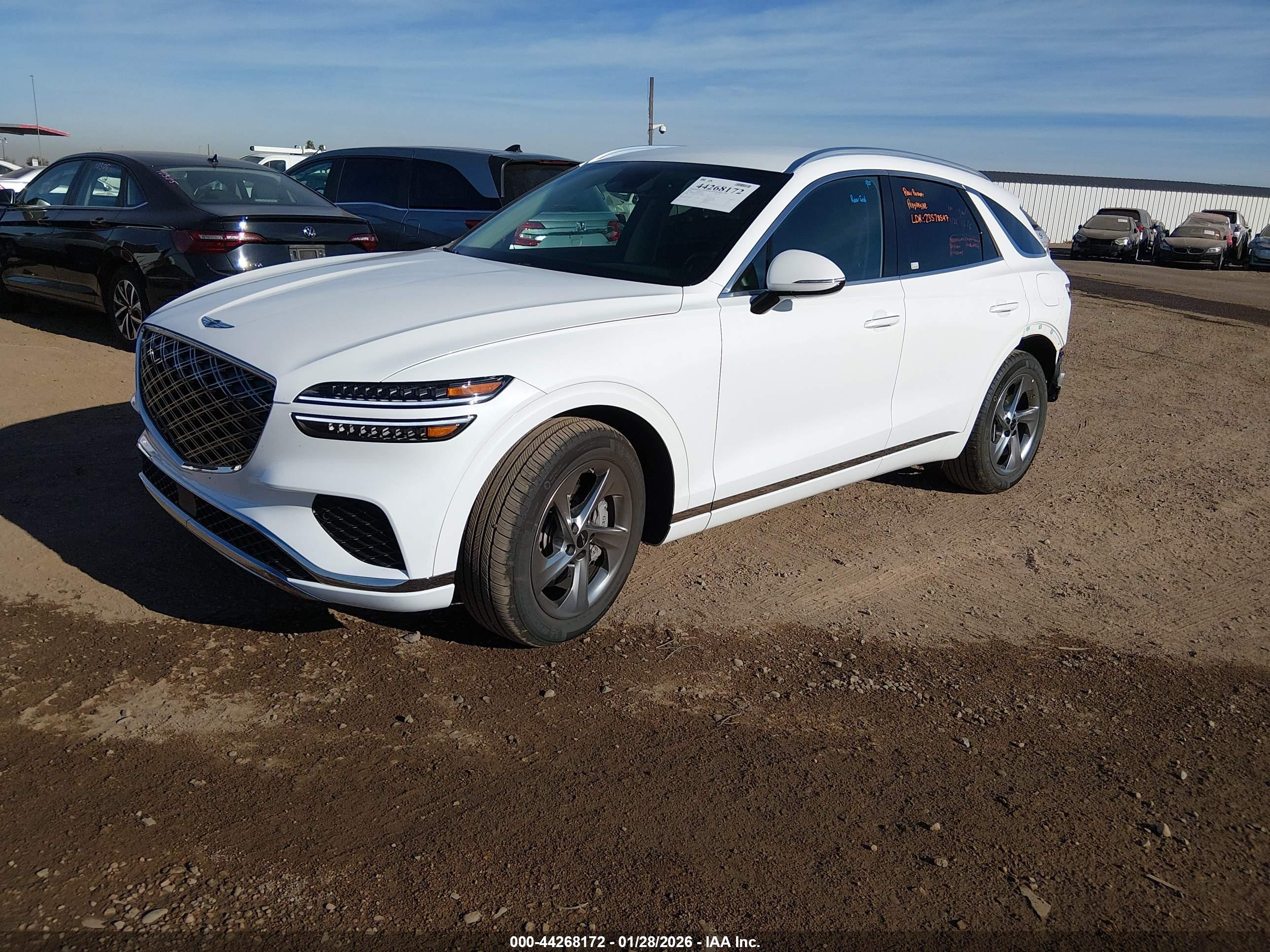 GENESIS GV70 image 2