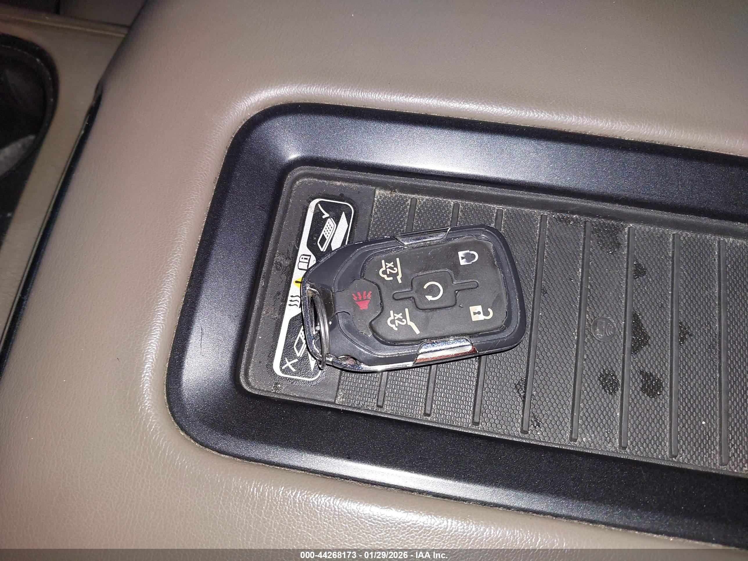 GMC YUKON image 11