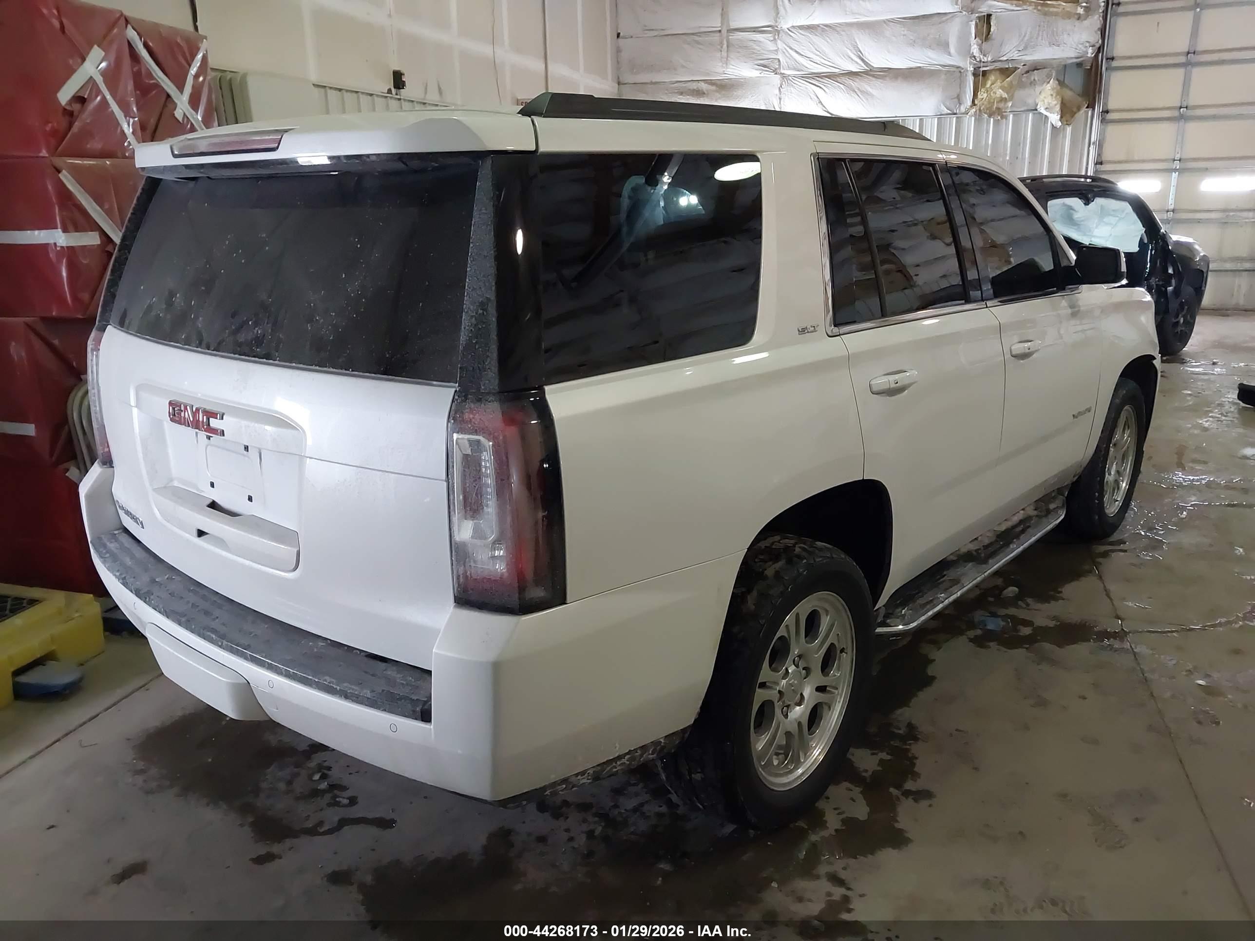 GMC YUKON image 4