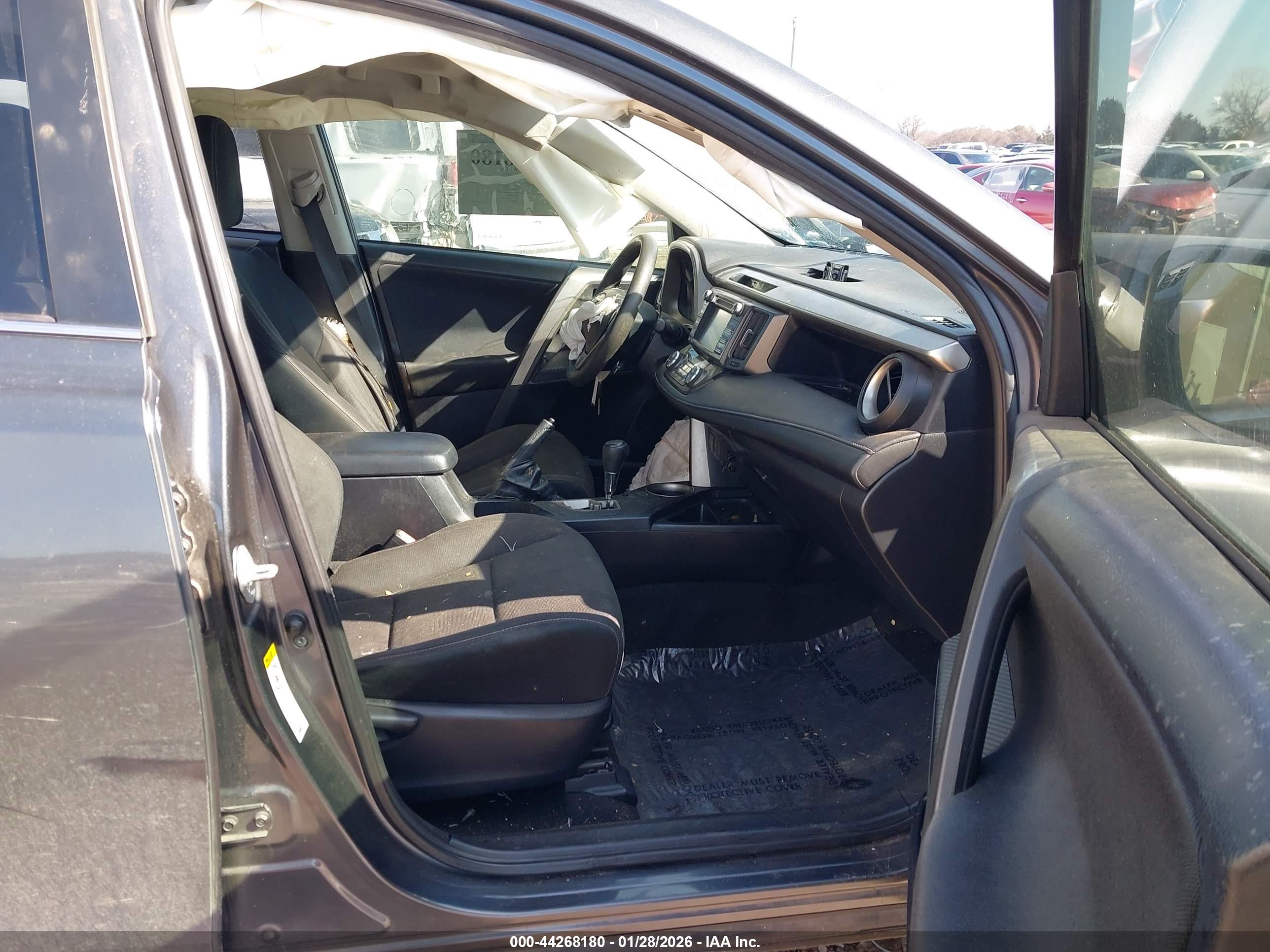 TOYOTA RAV4 image 5
