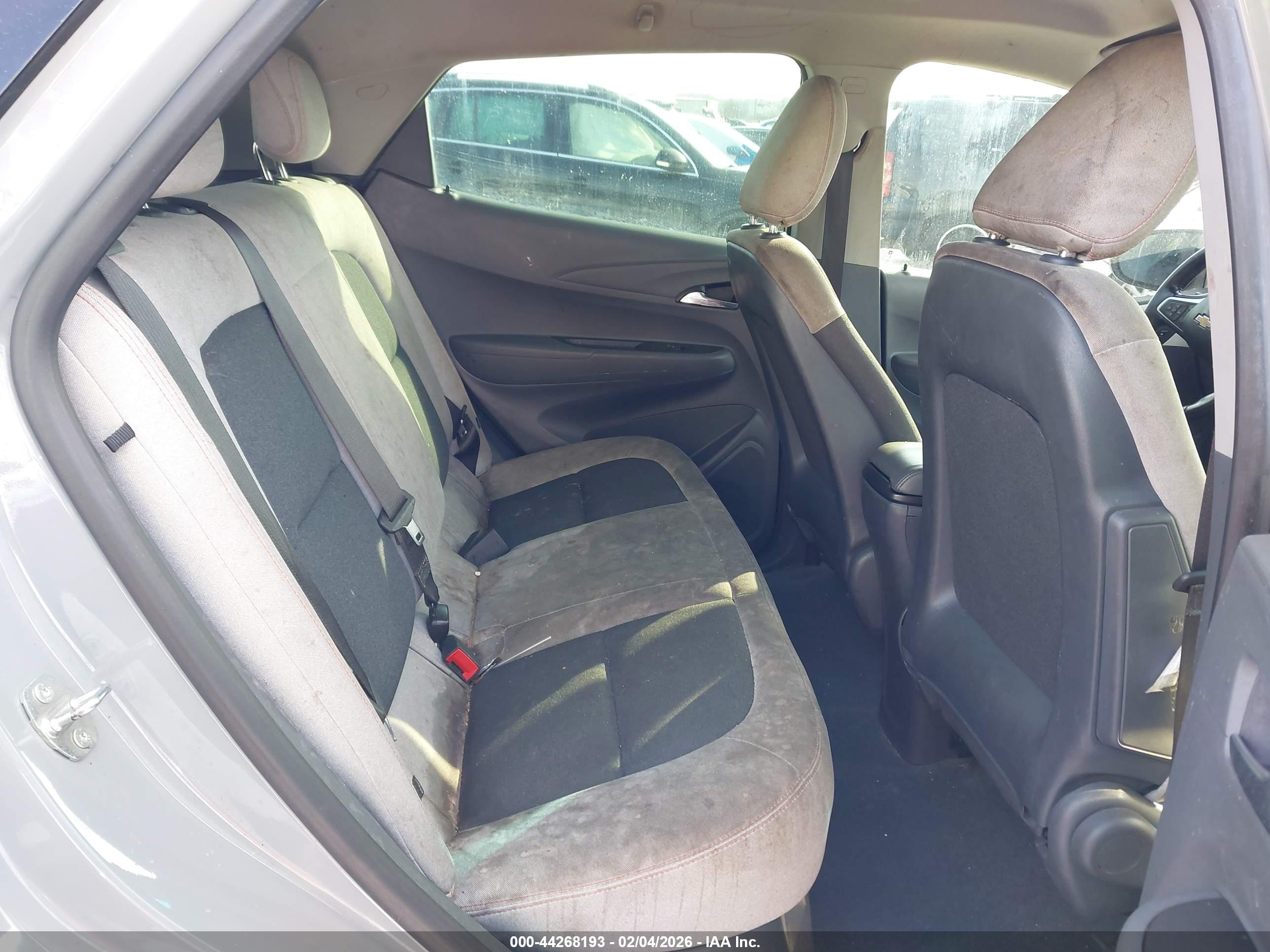 CHEVROLET BOLT image 8
