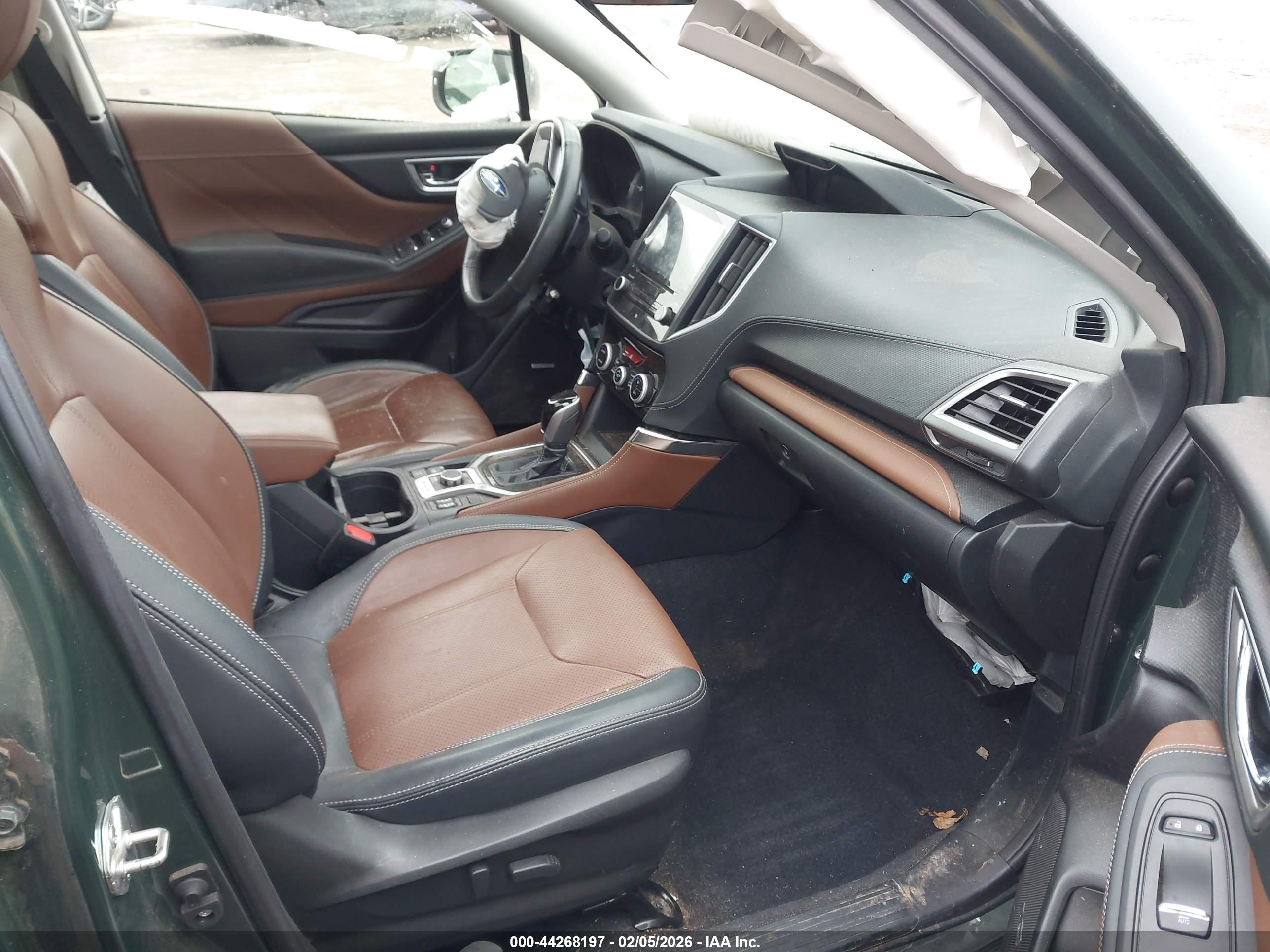 SUBARU FORESTER image 5
