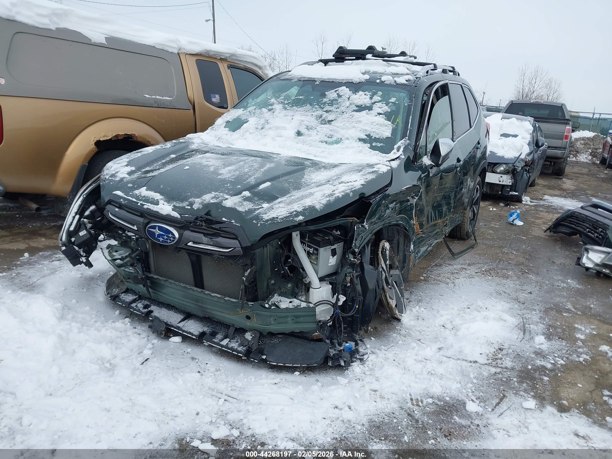 SUBARU FORESTER image 6