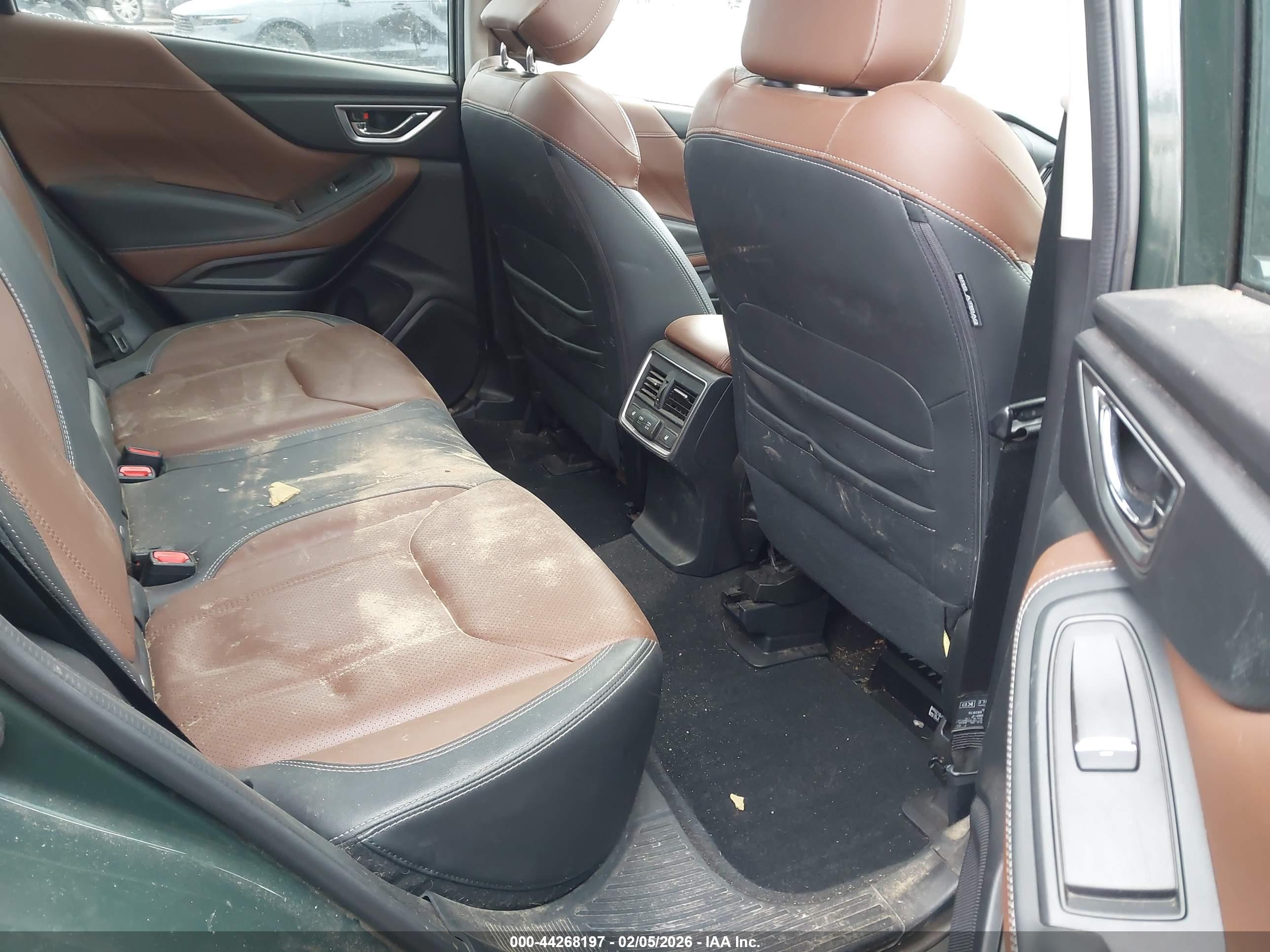 SUBARU FORESTER image 8