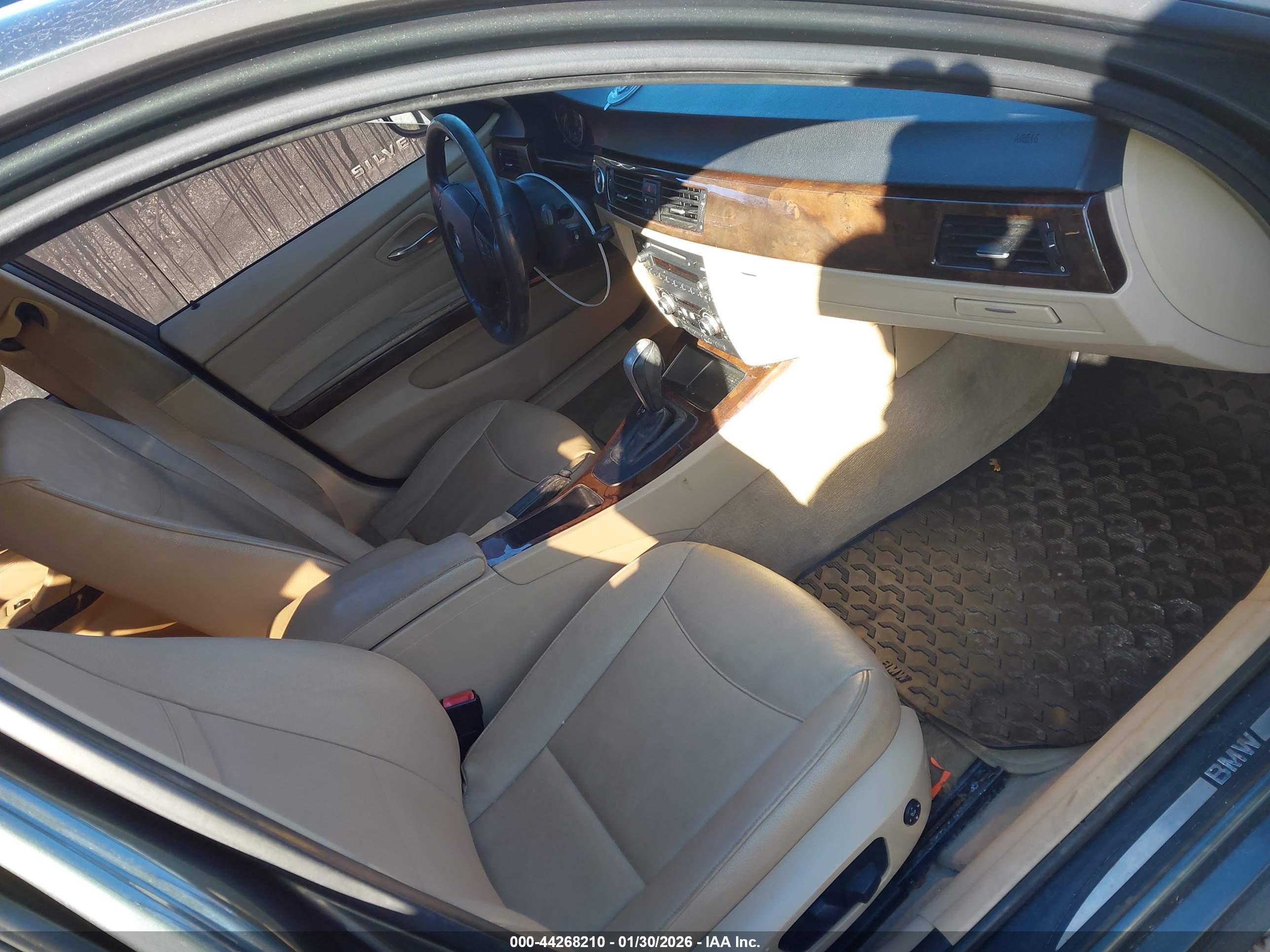 BMW 328I image 5