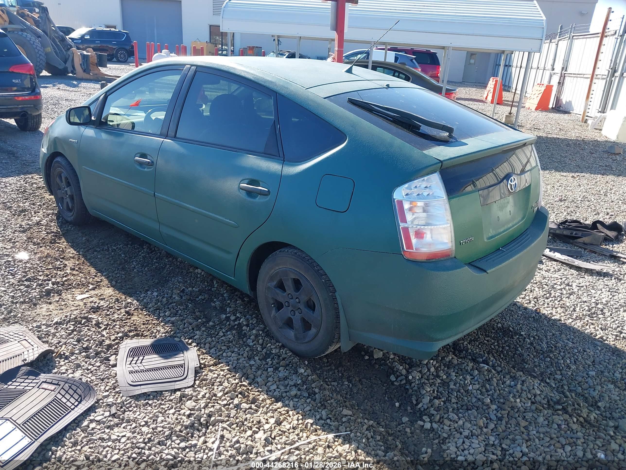 TOYOTA PRIUS image 3
