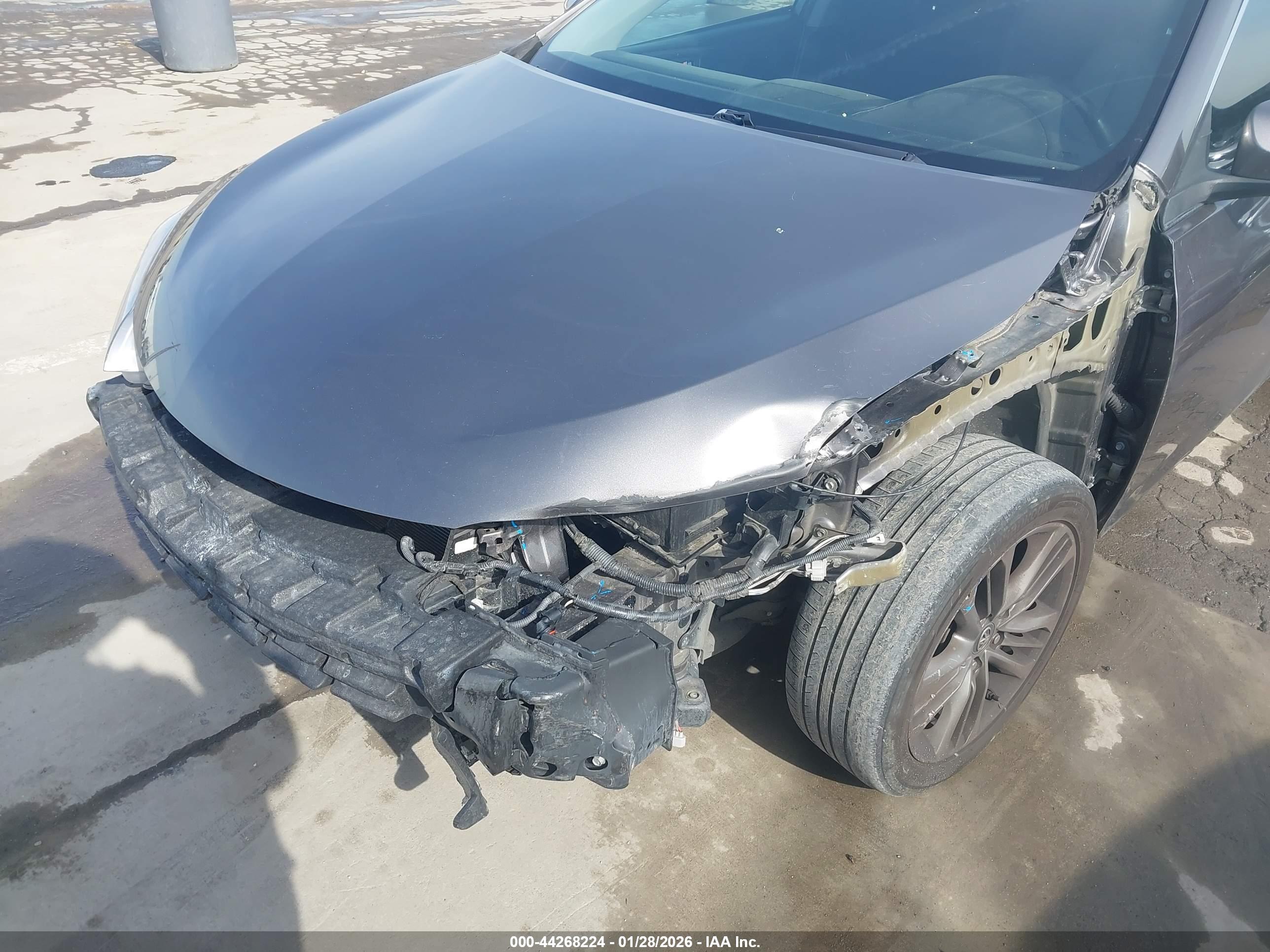 TOYOTA CAMRY image 6