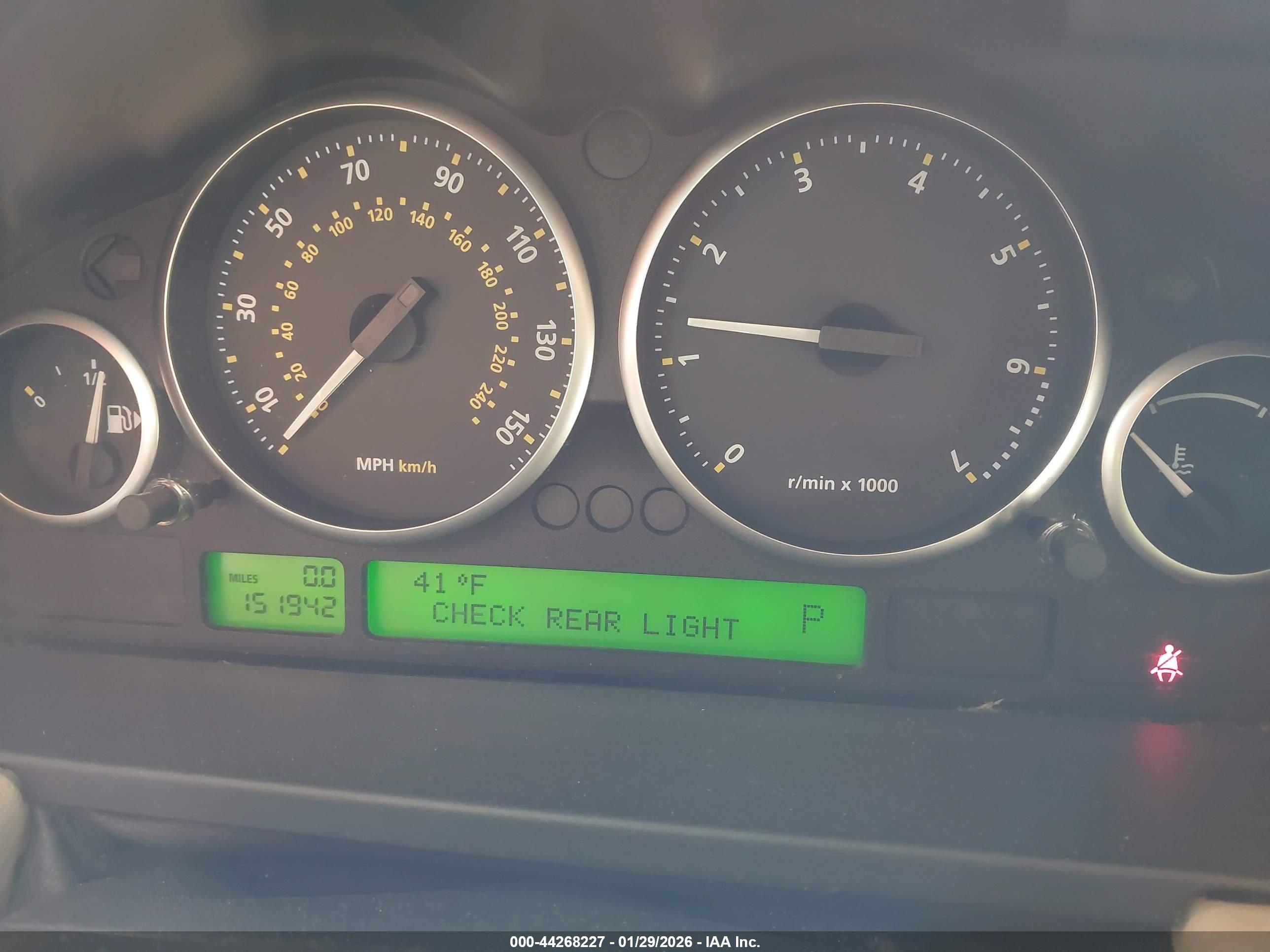 LAND ROVER image 7