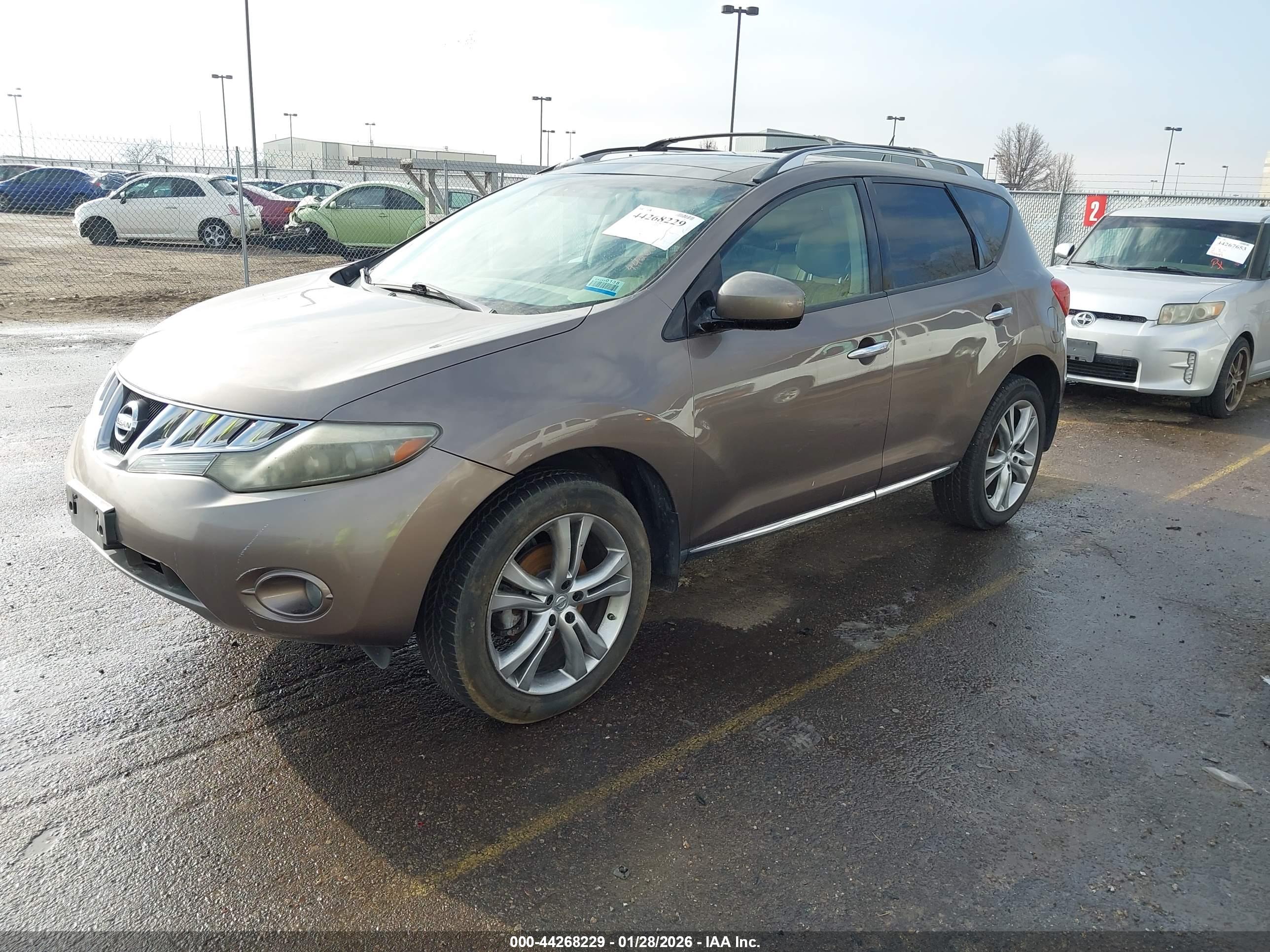 NISSAN MURANO image 2