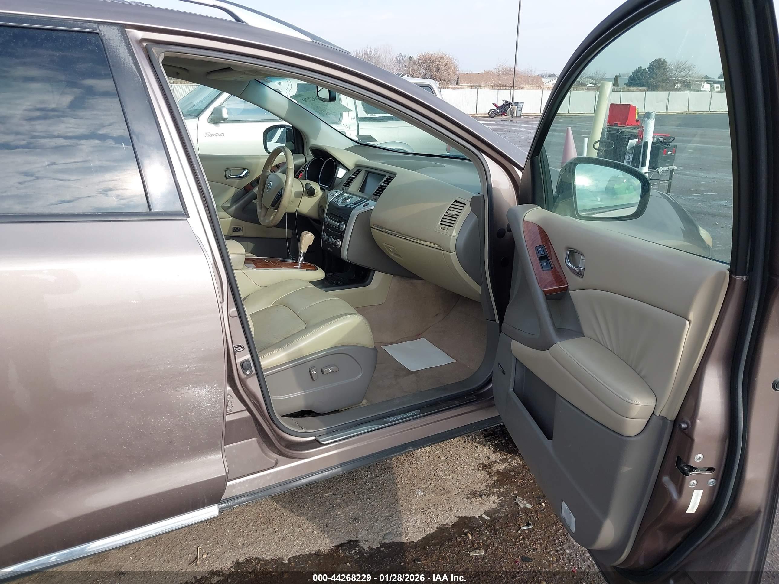 NISSAN MURANO image 5
