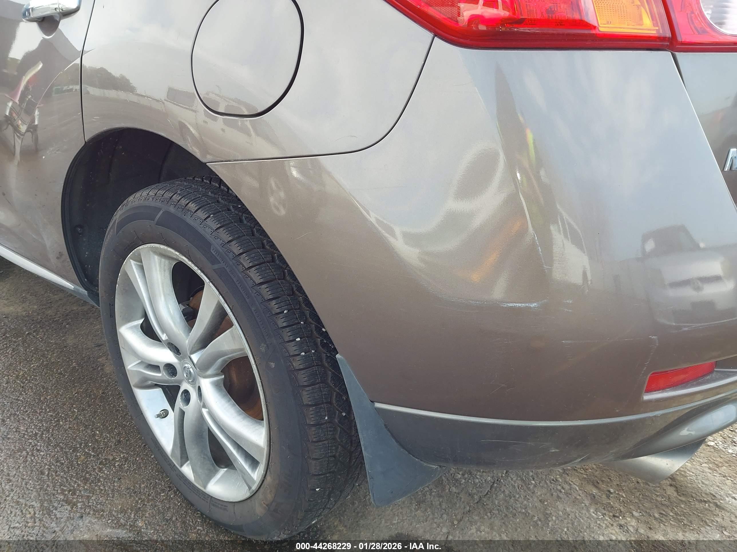 NISSAN MURANO image 6