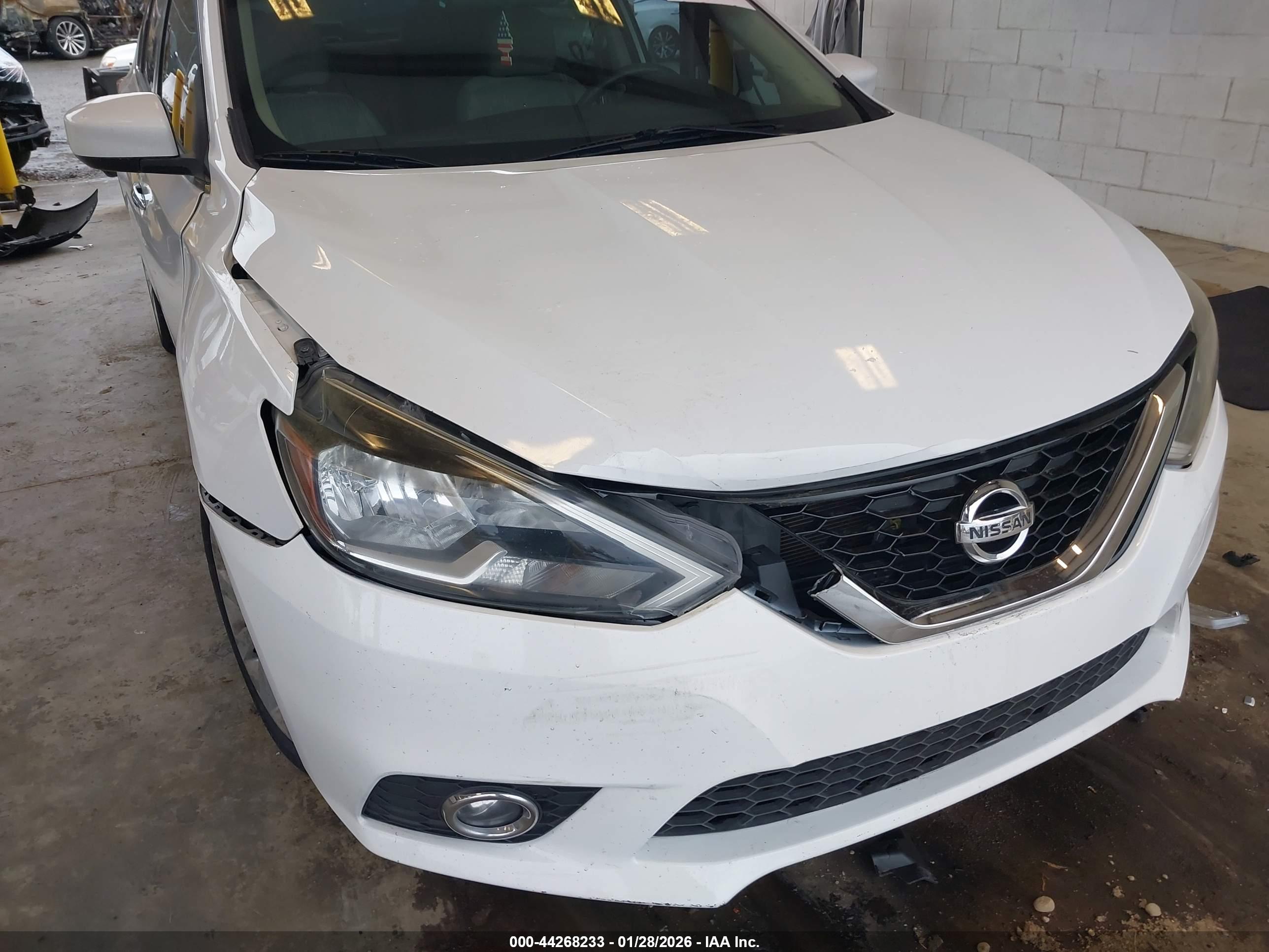 NISSAN SENTRA image 6