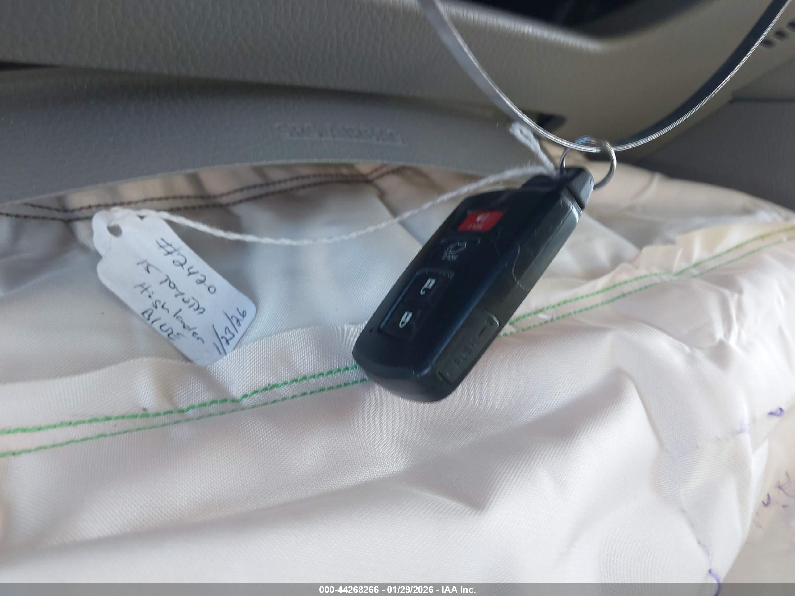 TOYOTA HIGHLANDER image 11