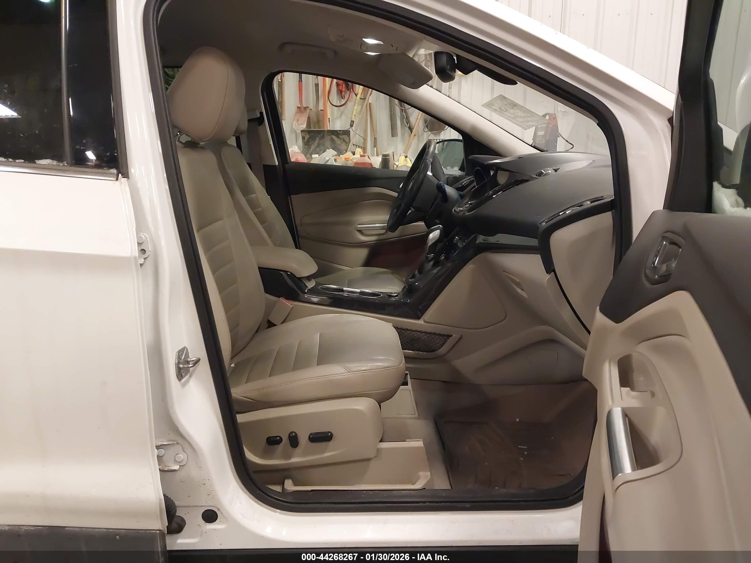 FORD ESCAPE image 5