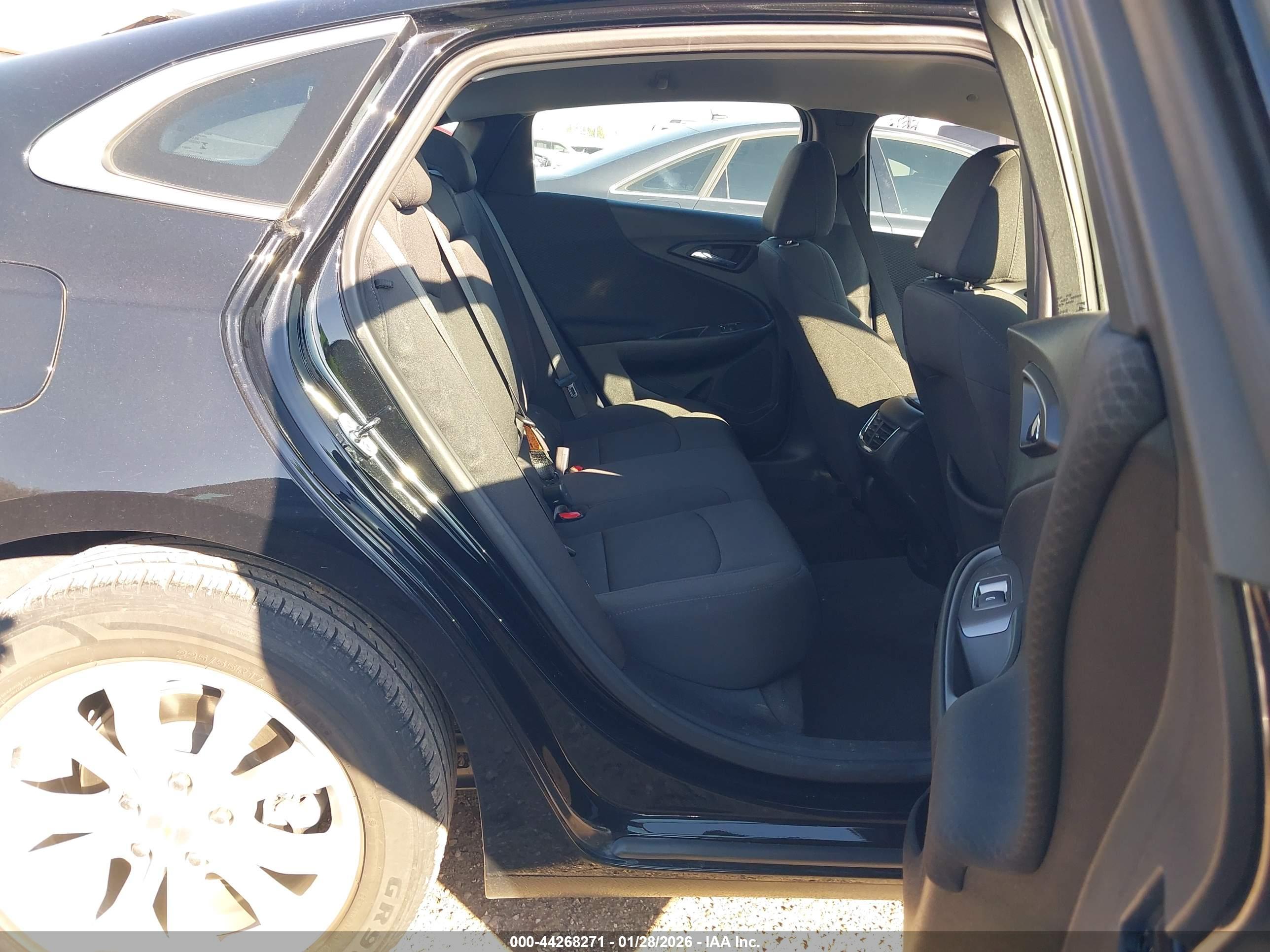 CHEVROLET MALIBU image 8