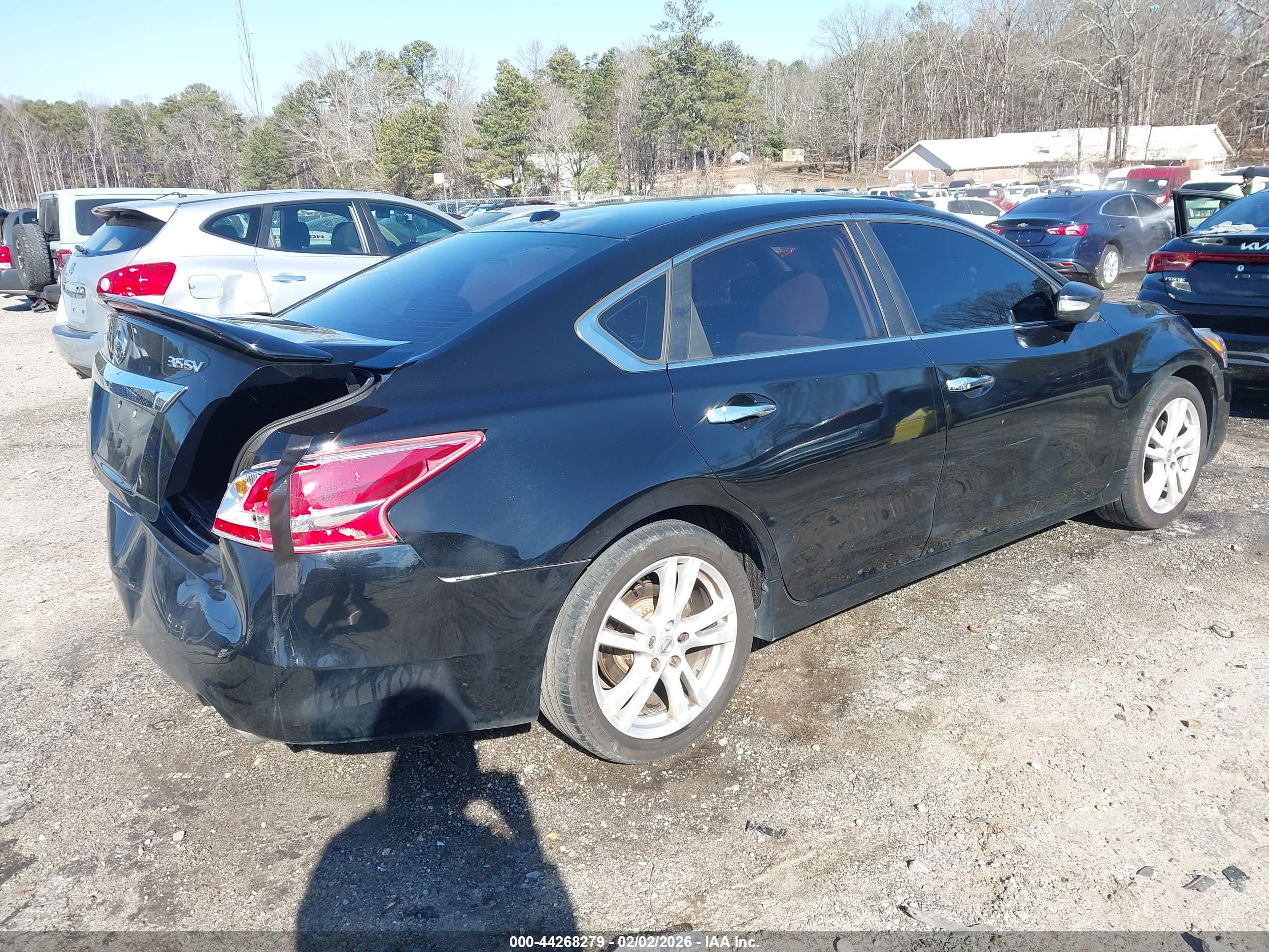 NISSAN ALTIMA image 4