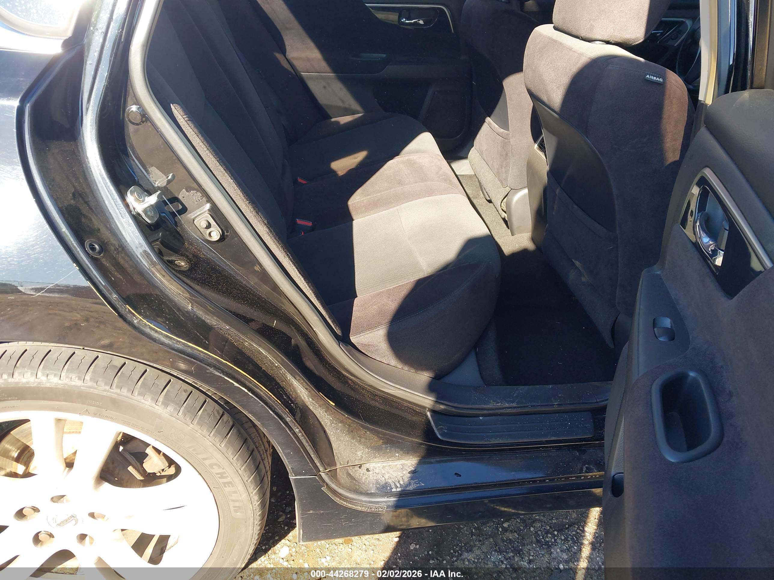 NISSAN ALTIMA image 8