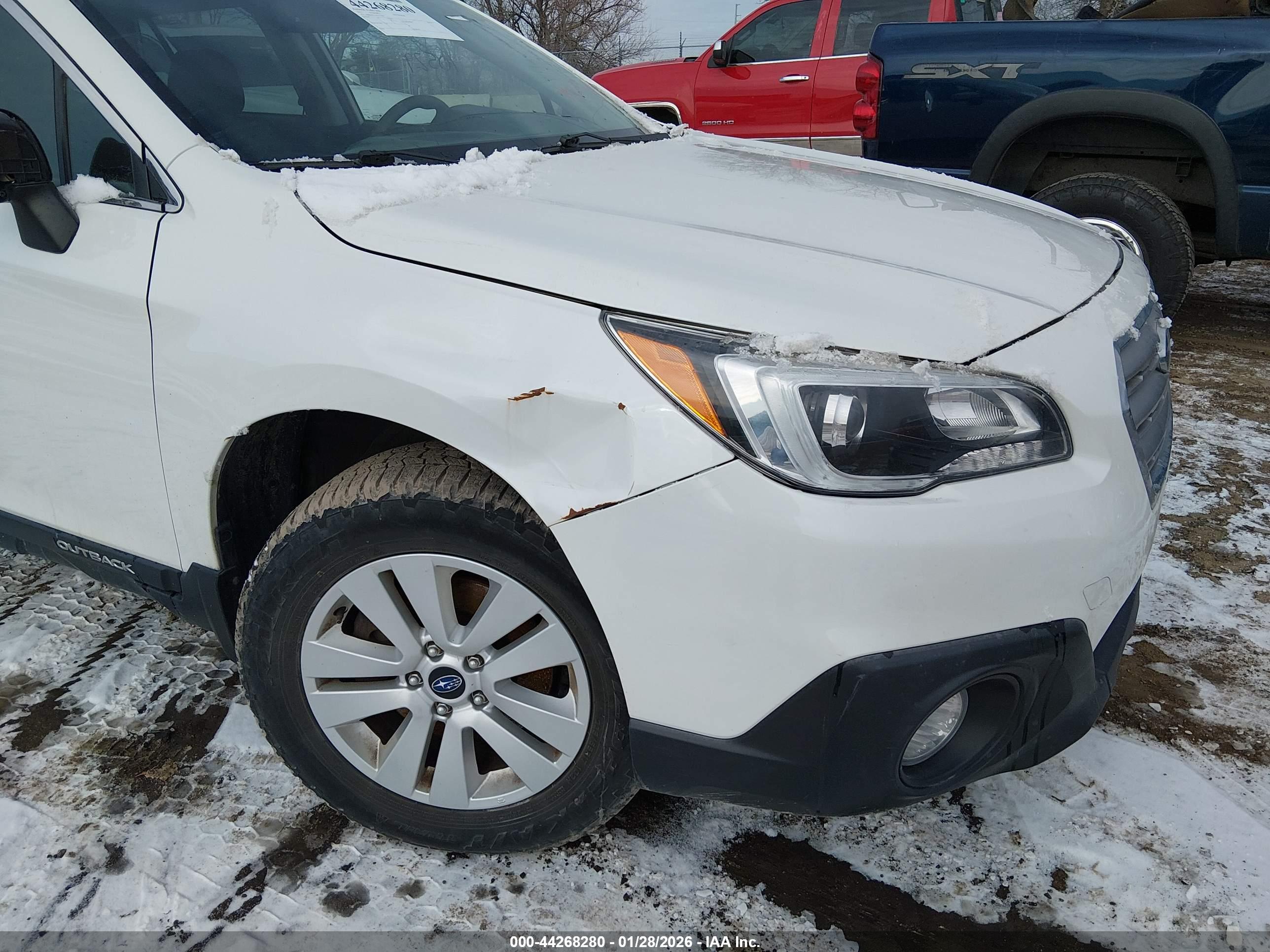 SUBARU OUTBACK image 6
