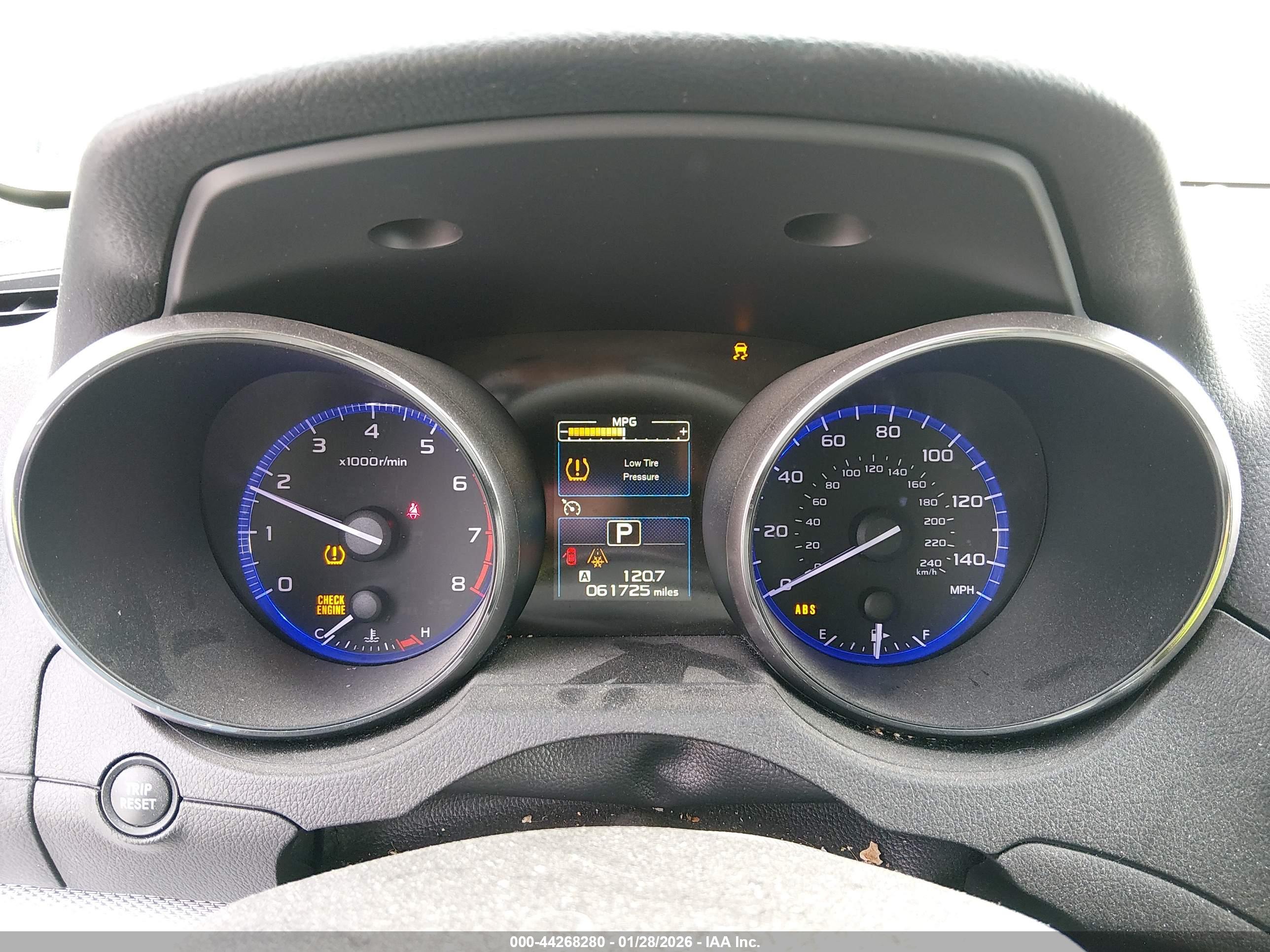 SUBARU OUTBACK image 7