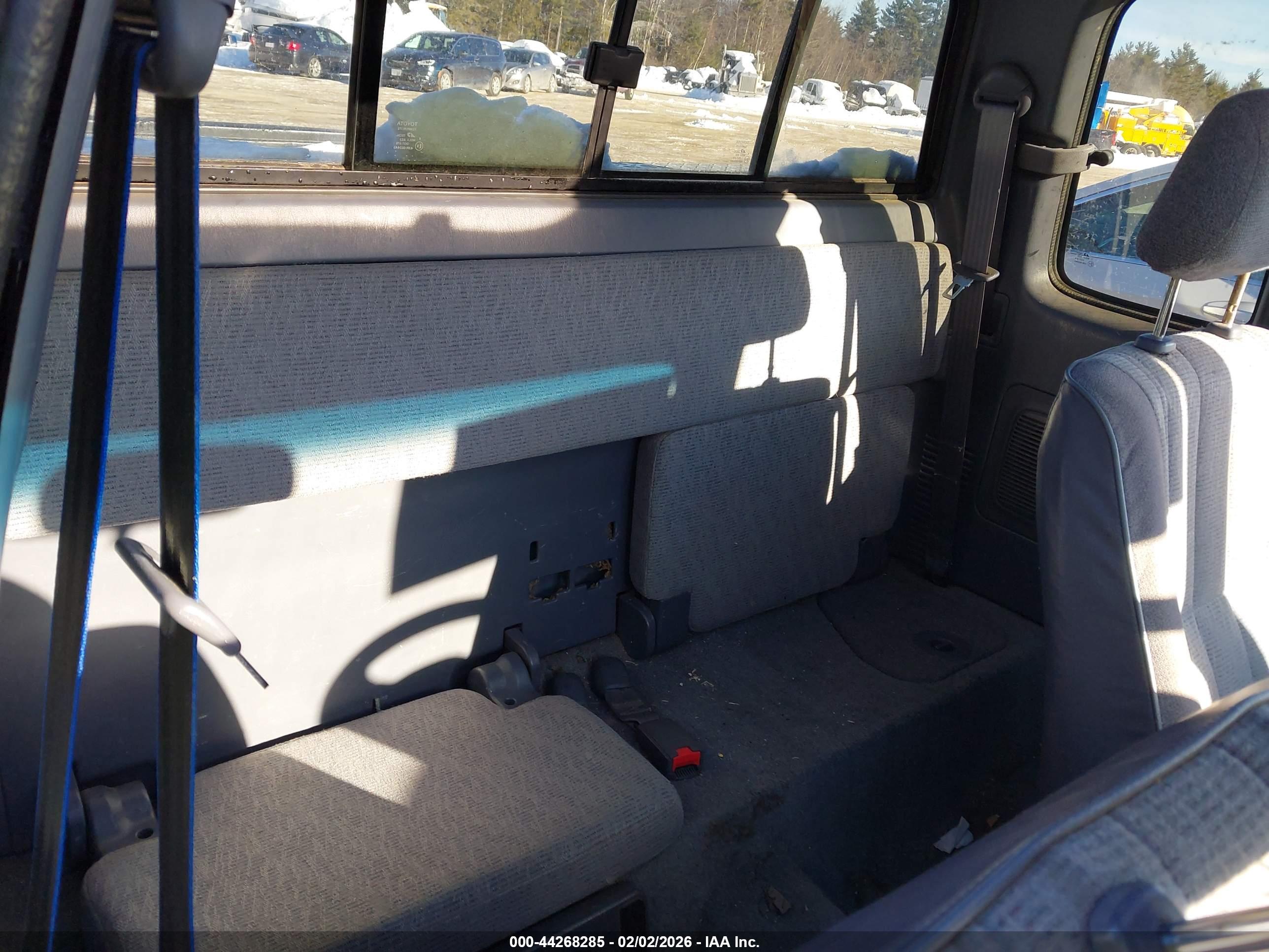 TOYOTA TACOMA image 8