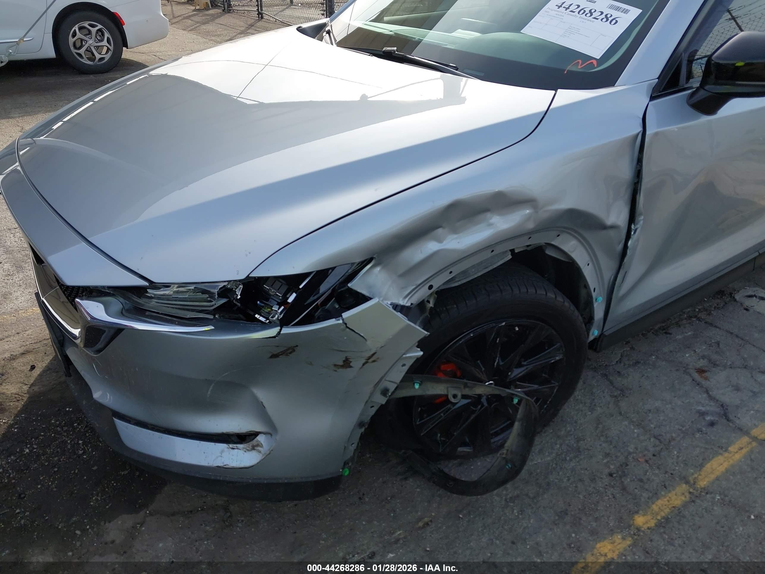 MAZDA CX-5 image 6