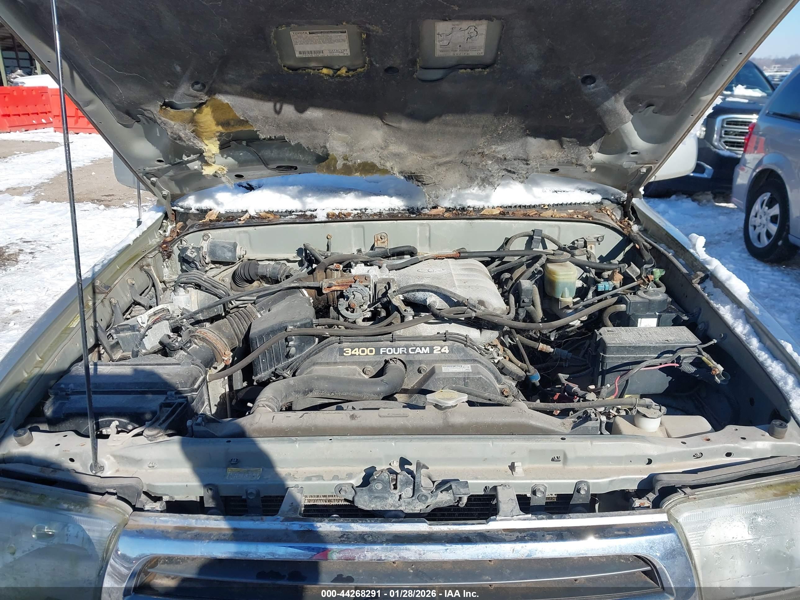 TOYOTA 4RUNNER image 10