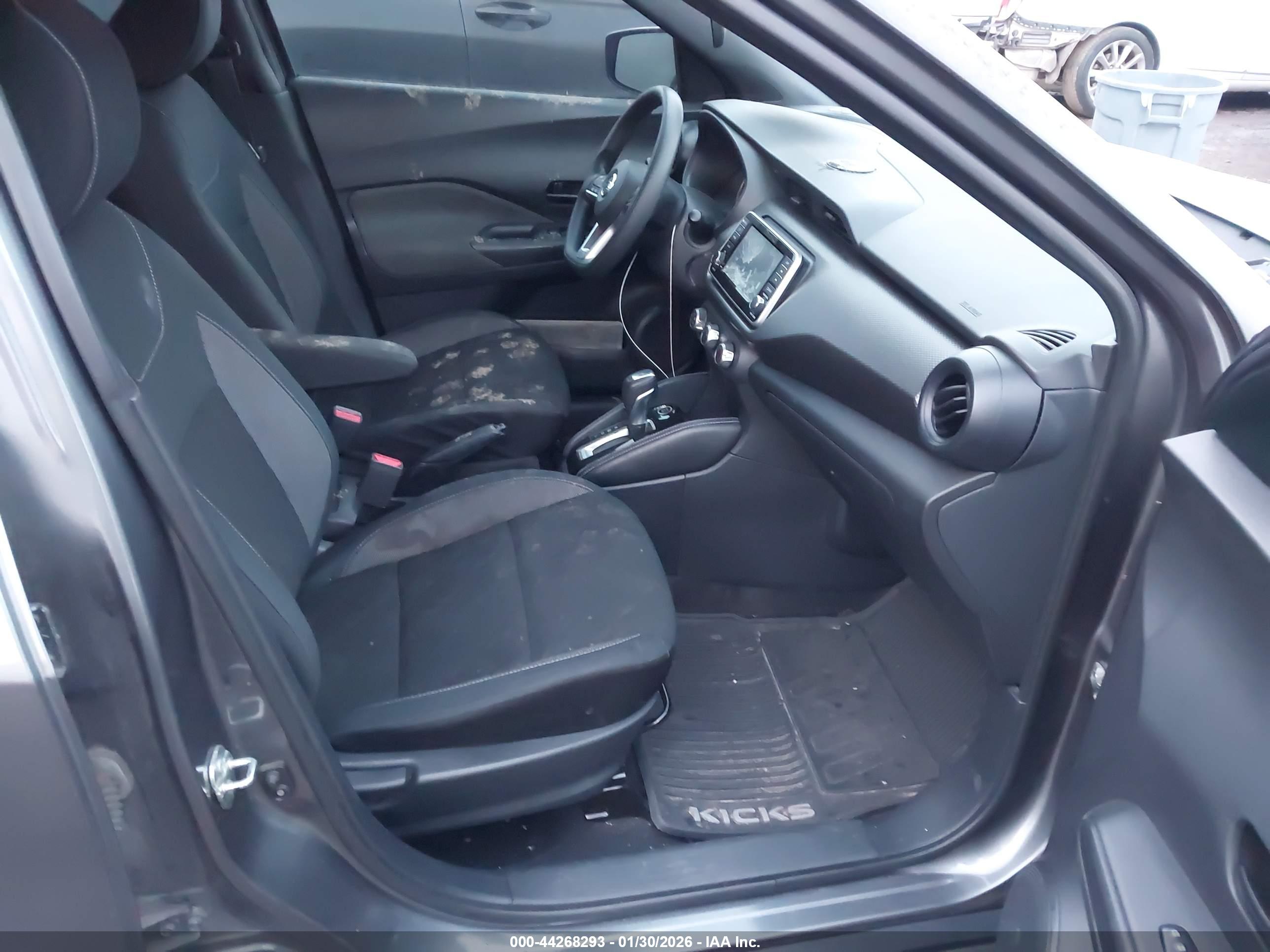 NISSAN KICKS image 5