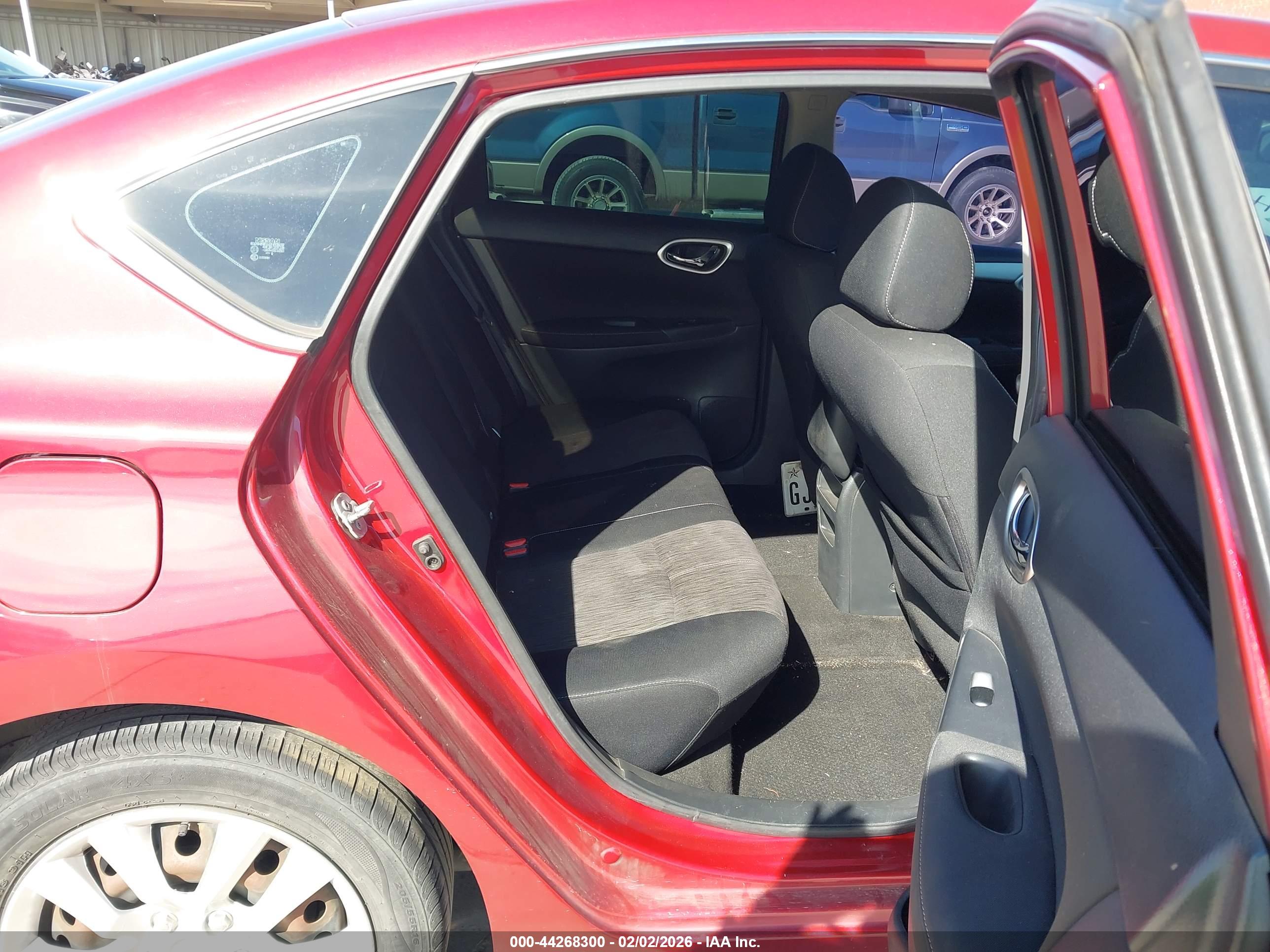 NISSAN SENTRA image 8