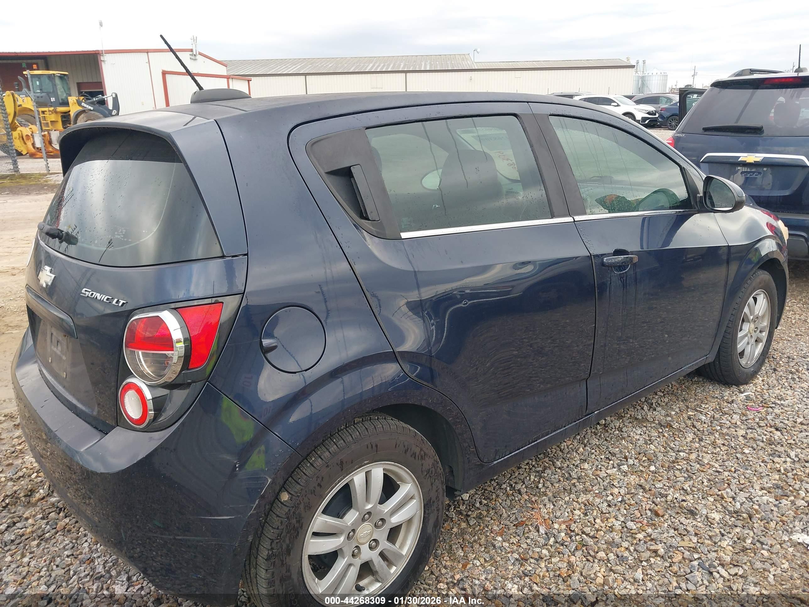 CHEVROLET SONIC image 4