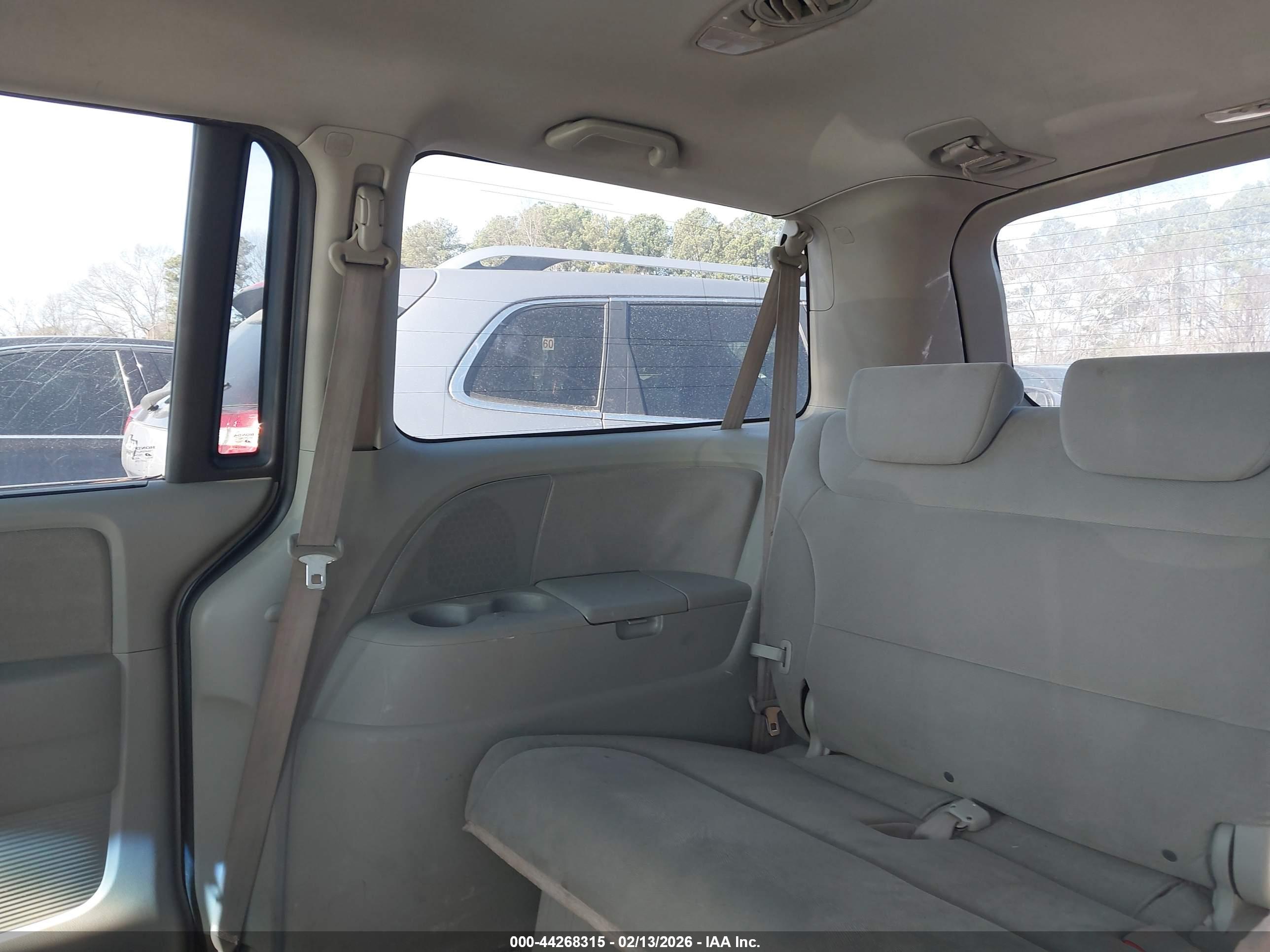 HONDA ODYSSEY image 8