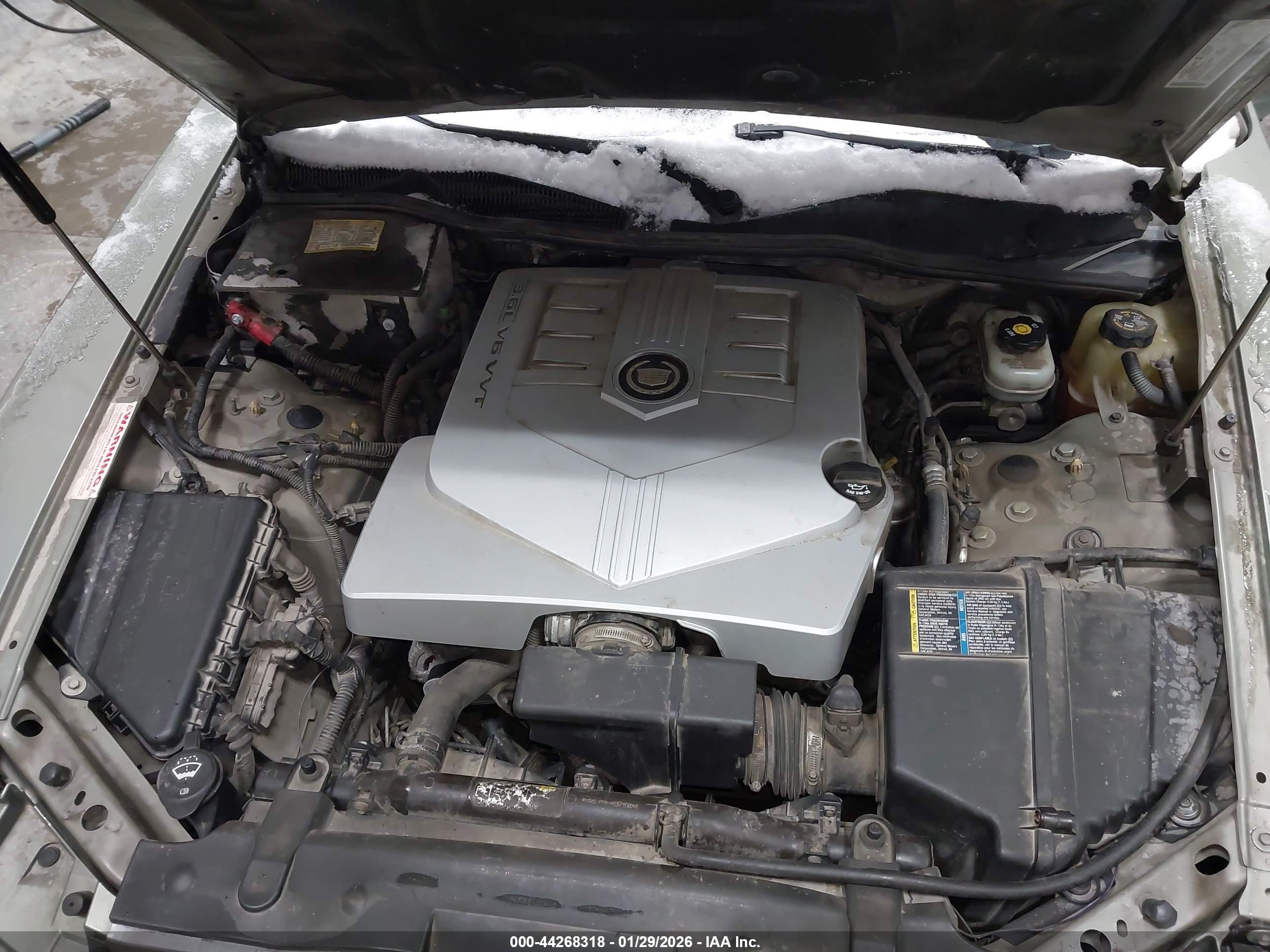 CADILLAC CTS image 10