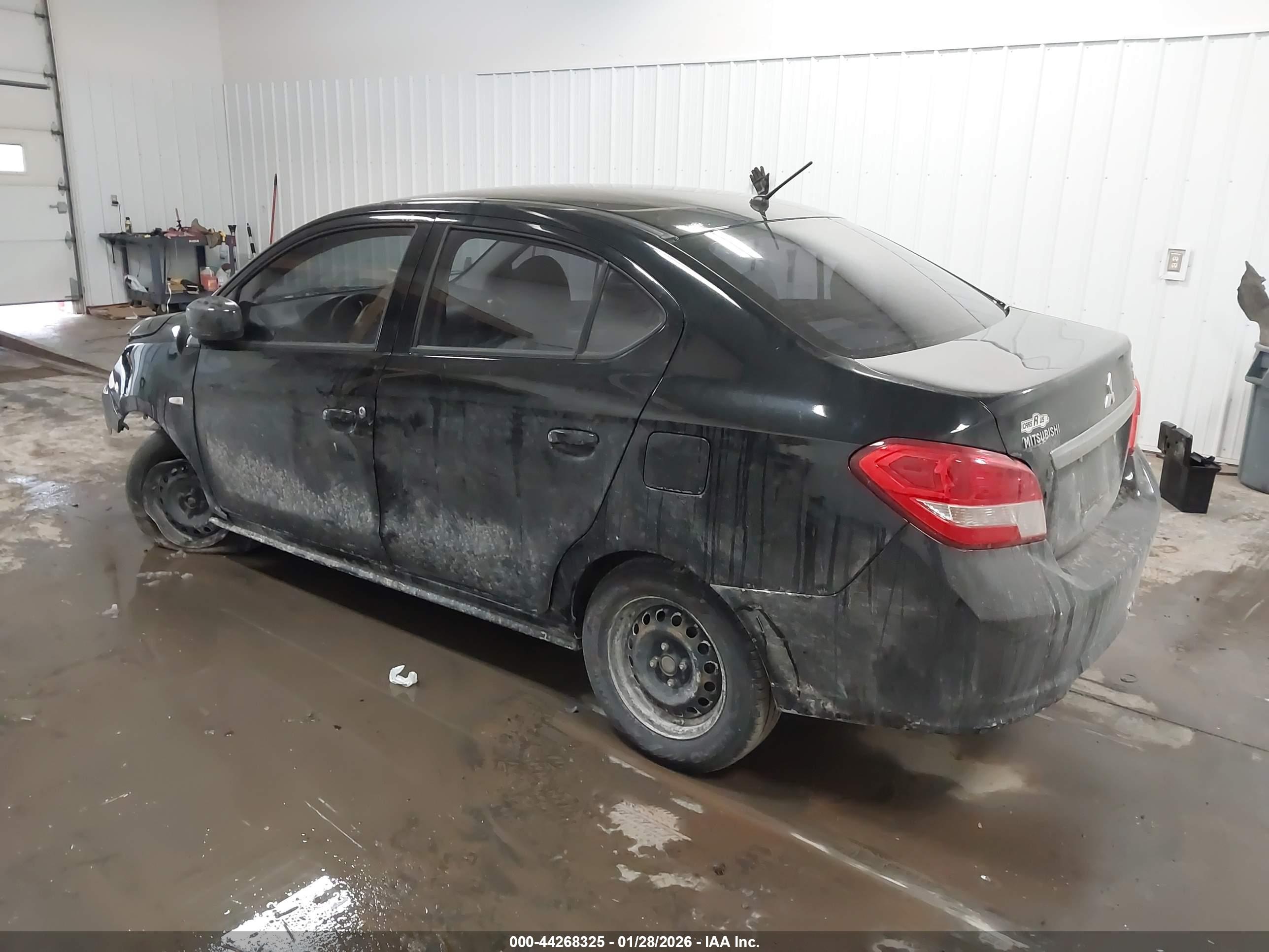 MITSUBISHI MIRAGE image 3