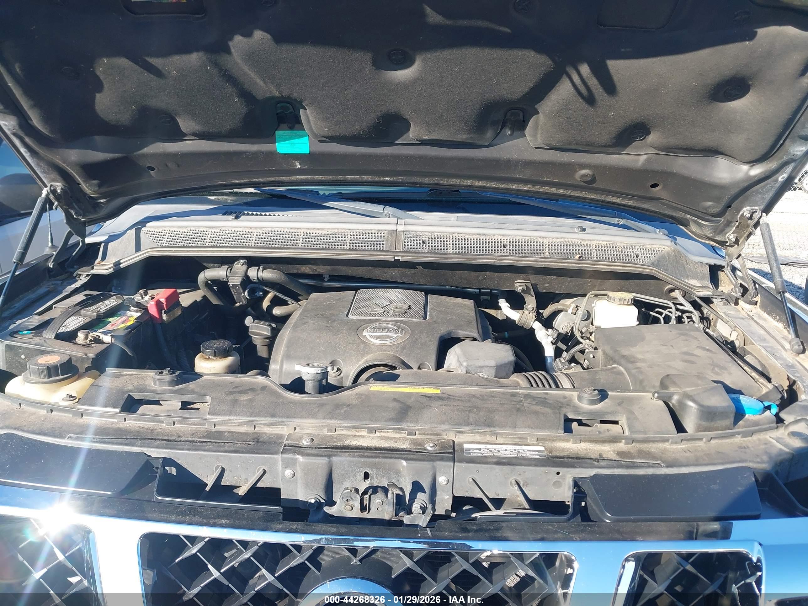 NISSAN TITAN image 10