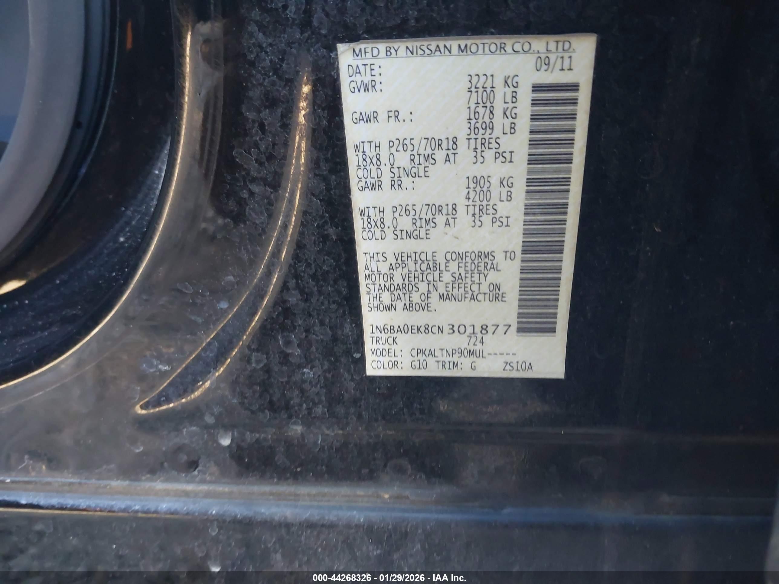 NISSAN TITAN image 9