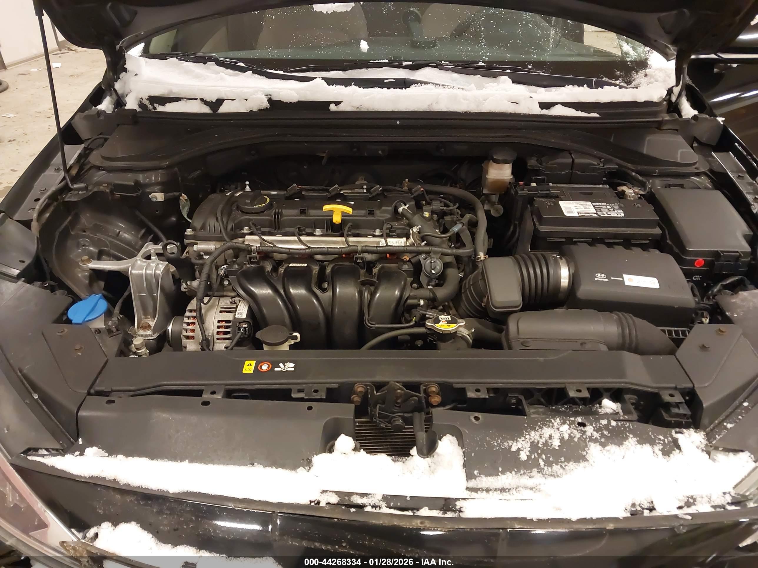 HYUNDAI ELANTRA image 10