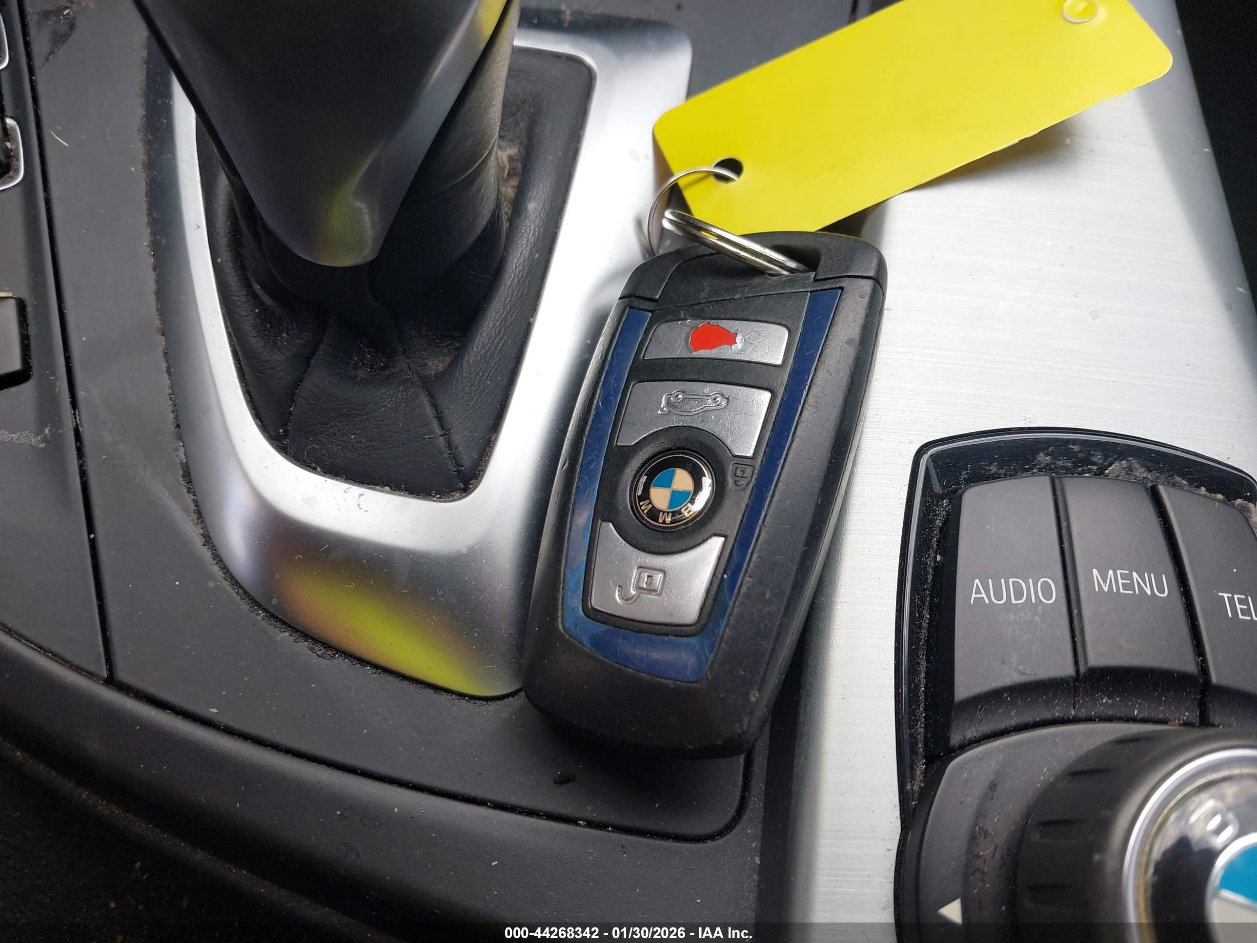 BMW 328I image 11