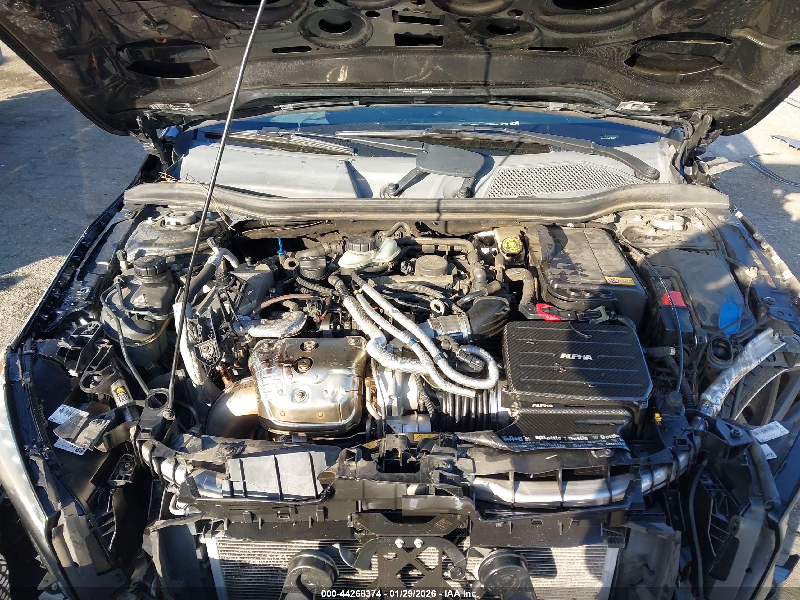 MERCEDES-BENZ GLA image 10