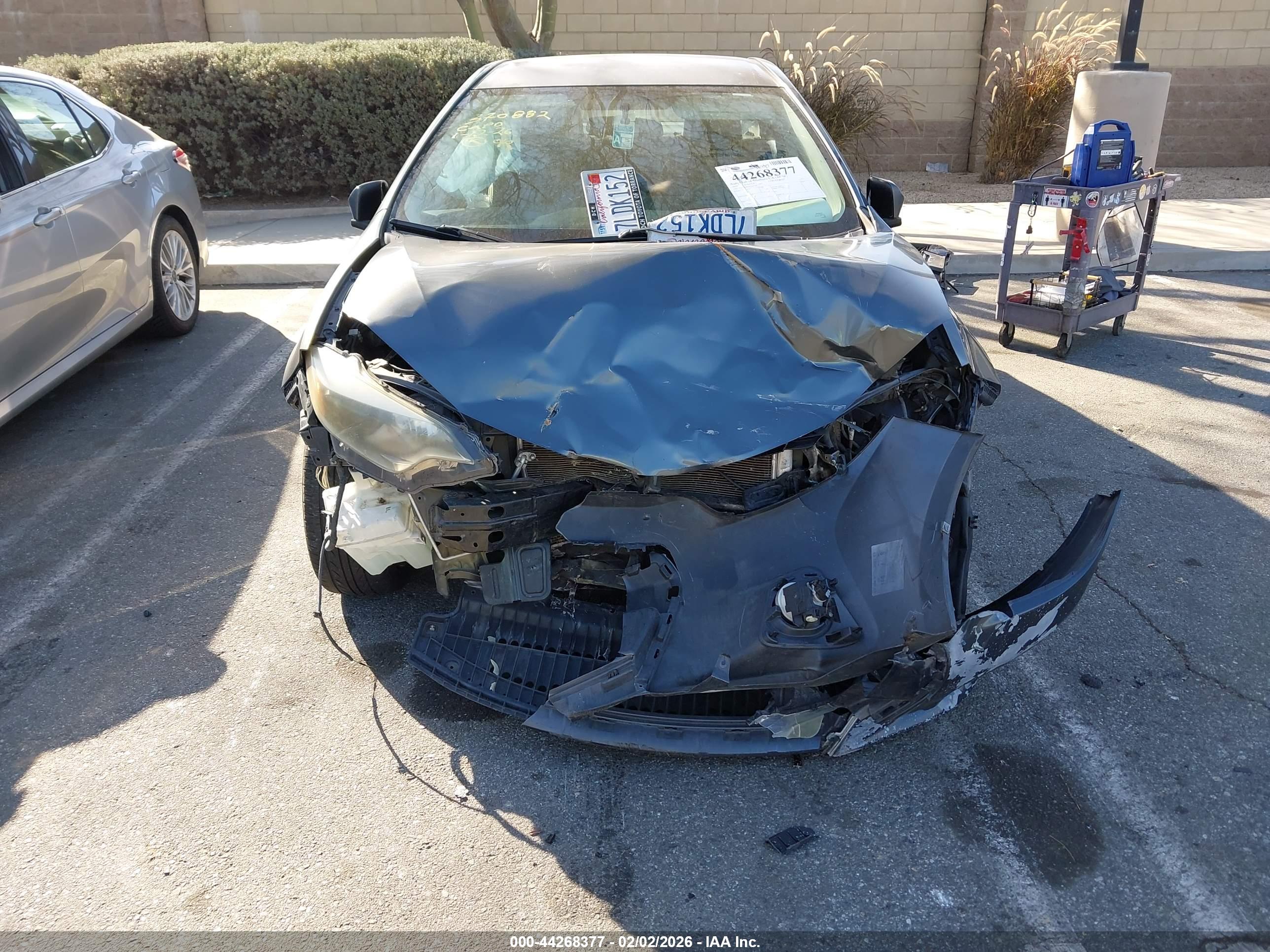 TOYOTA COROLLA image 6