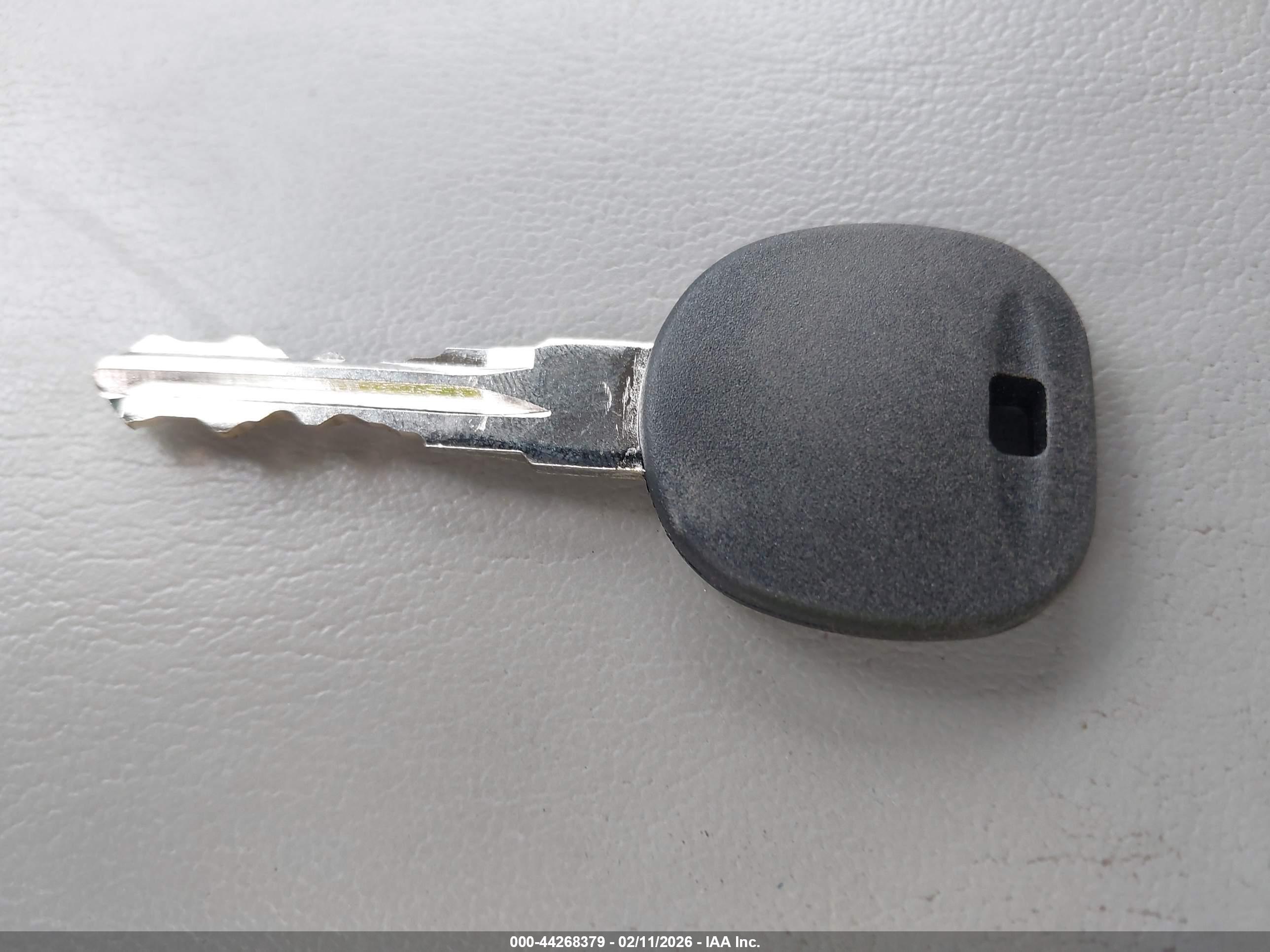CHEVROLET EQUINOX image 11