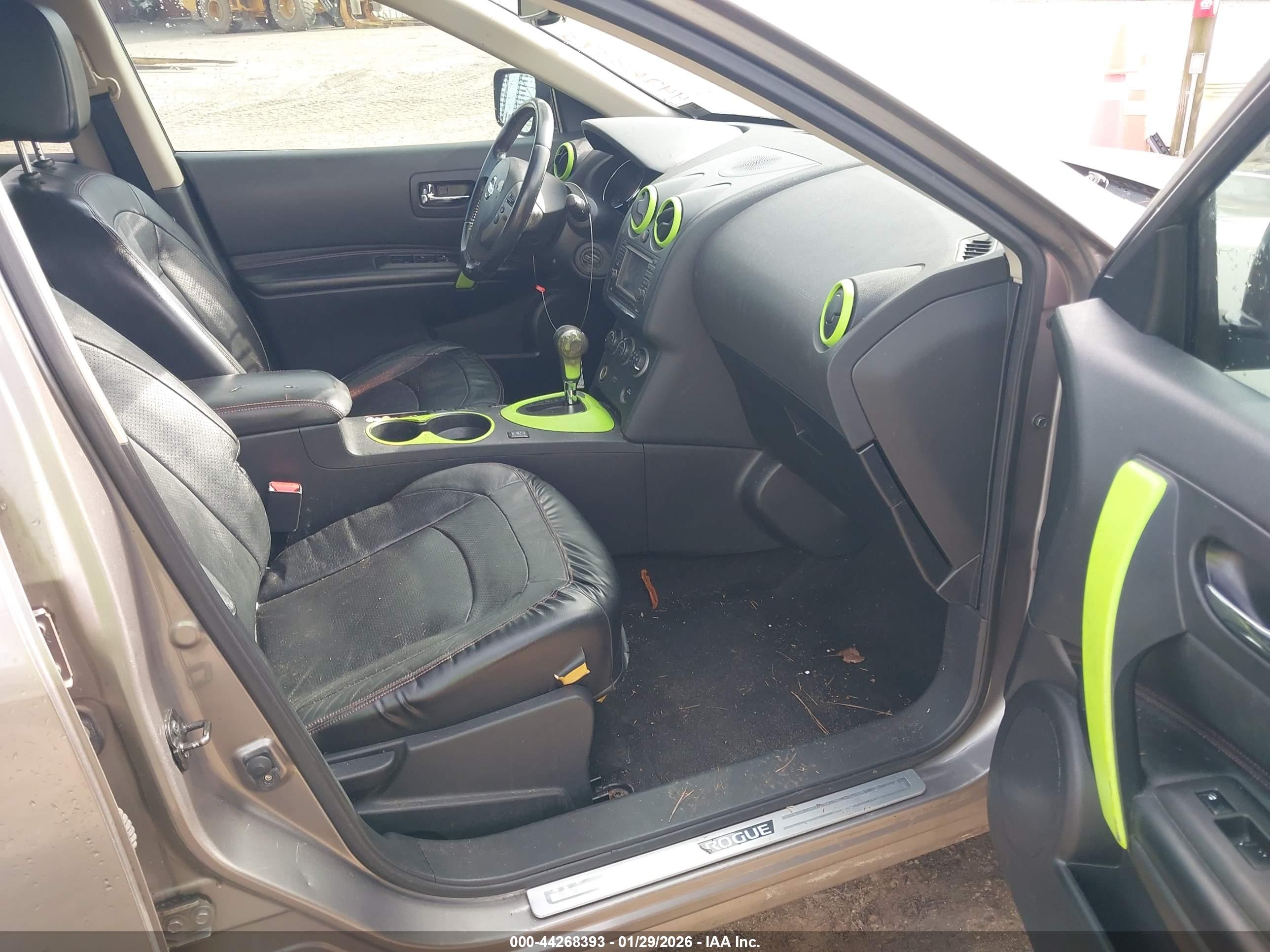 NISSAN ROGUE image 5