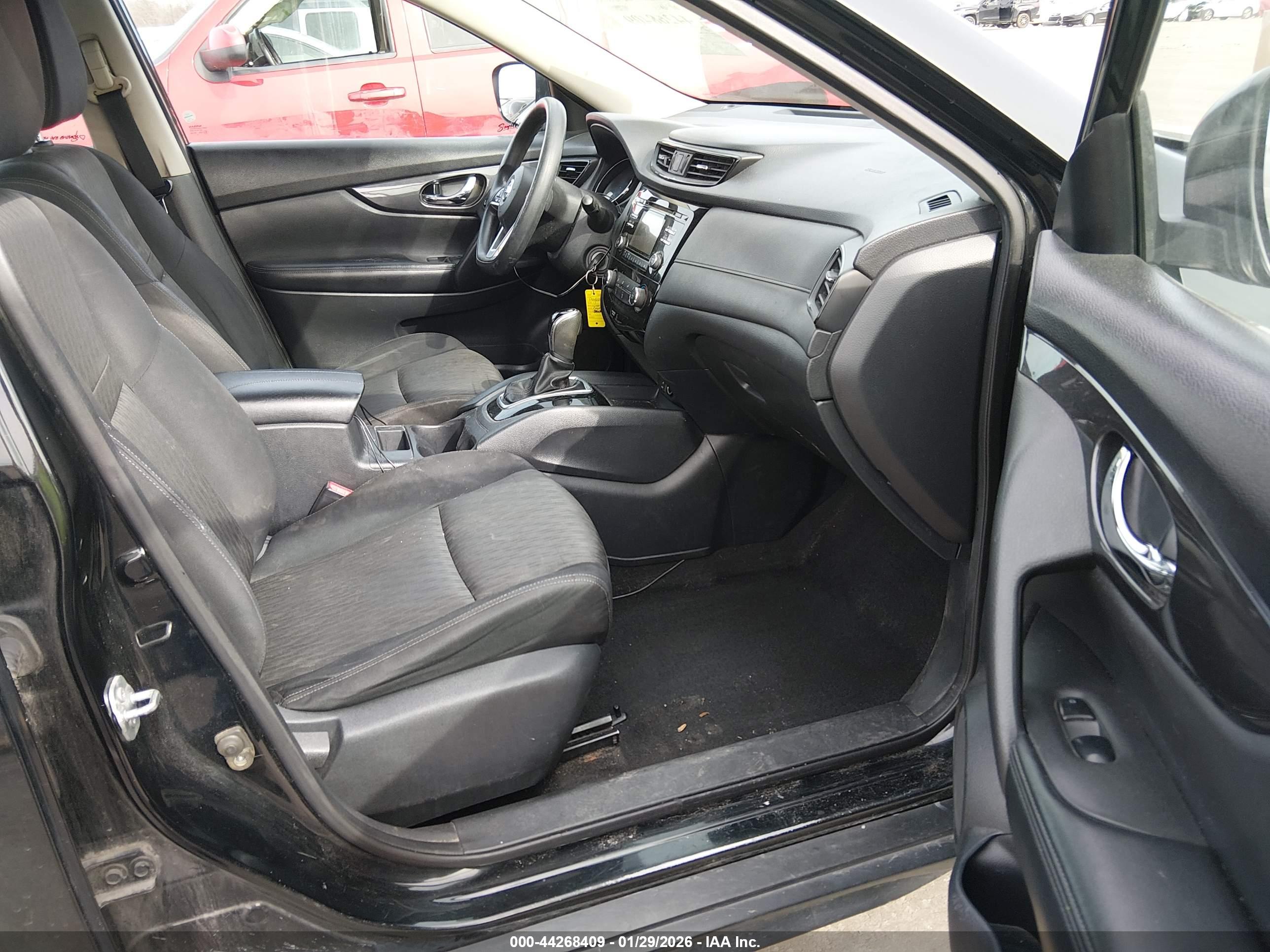 NISSAN ROGUE image 5
