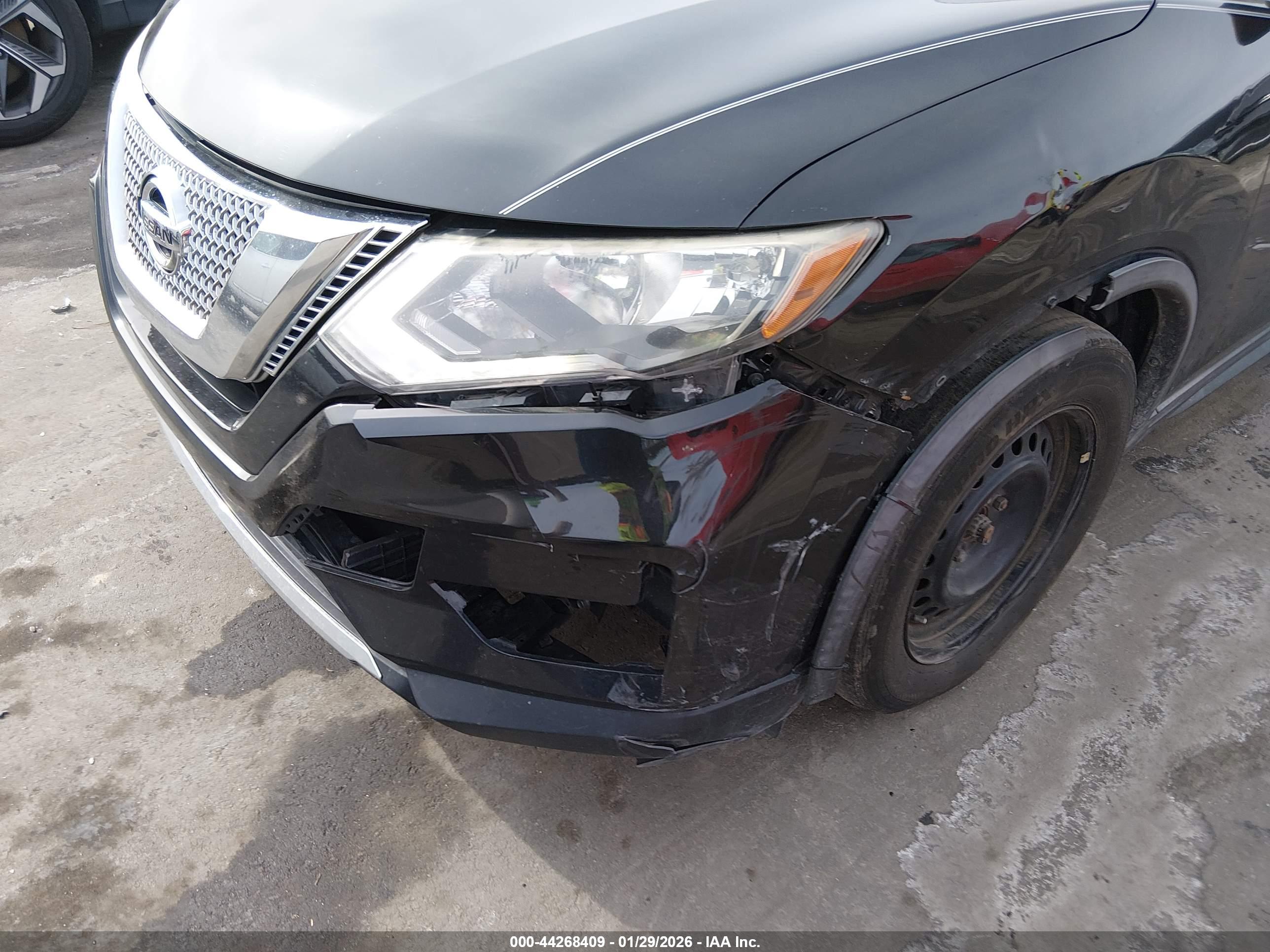 NISSAN ROGUE image 6