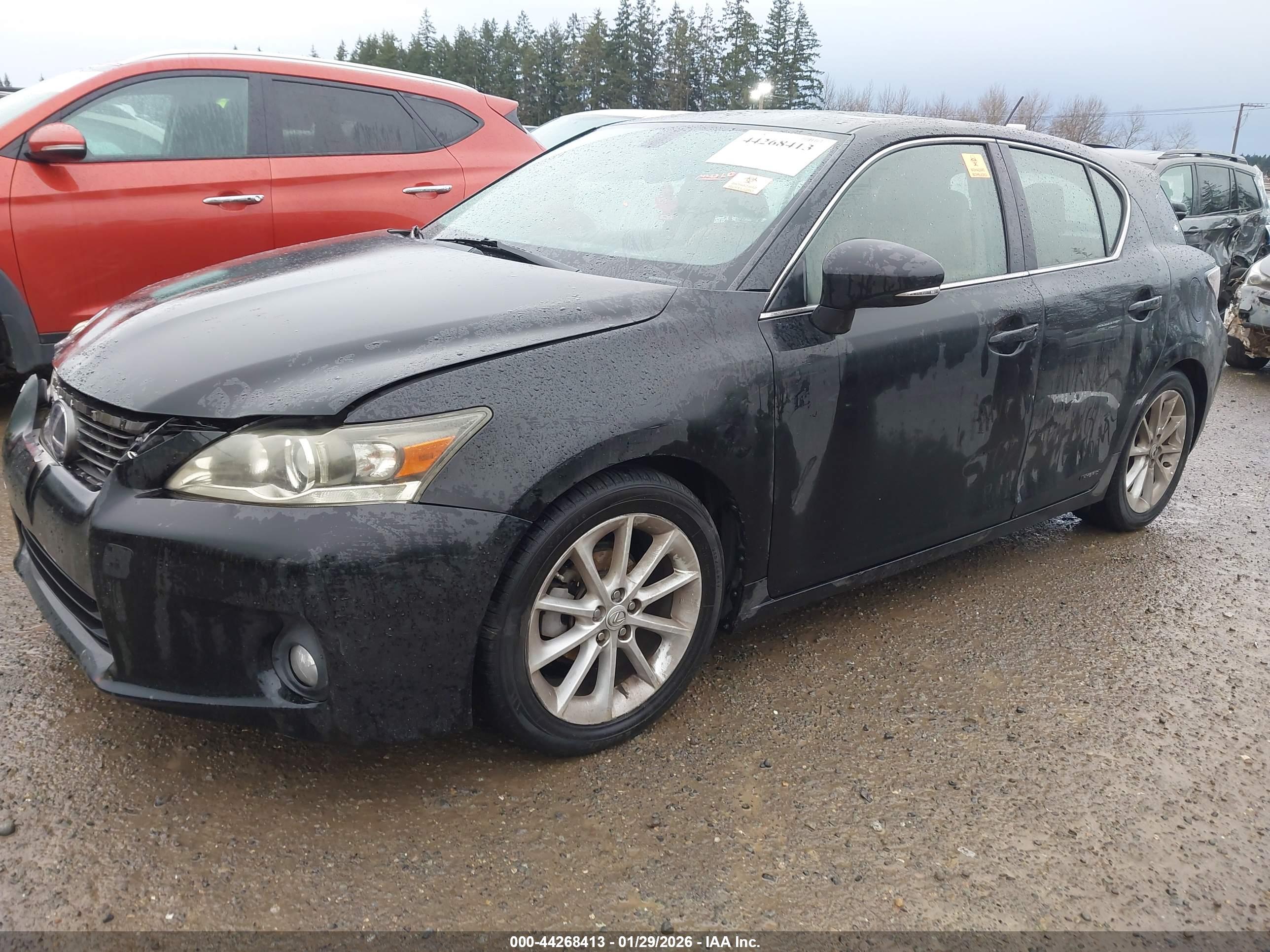 LEXUS CT image 2
