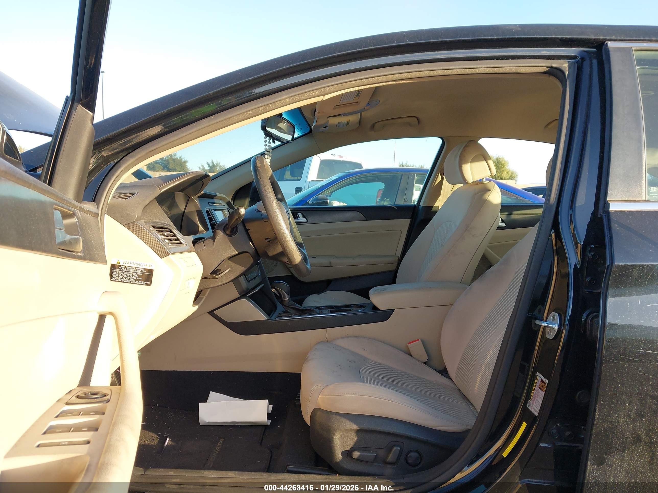 HYUNDAI SONATA image 5