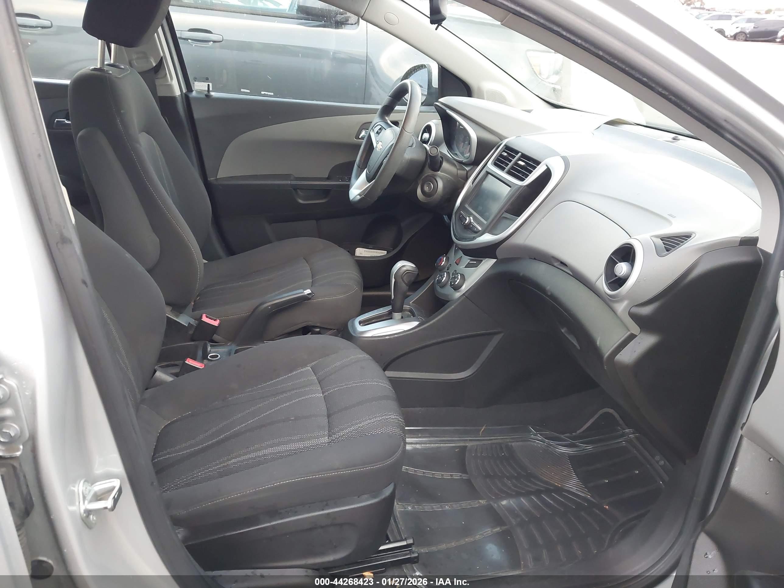 CHEVROLET SONIC image 5