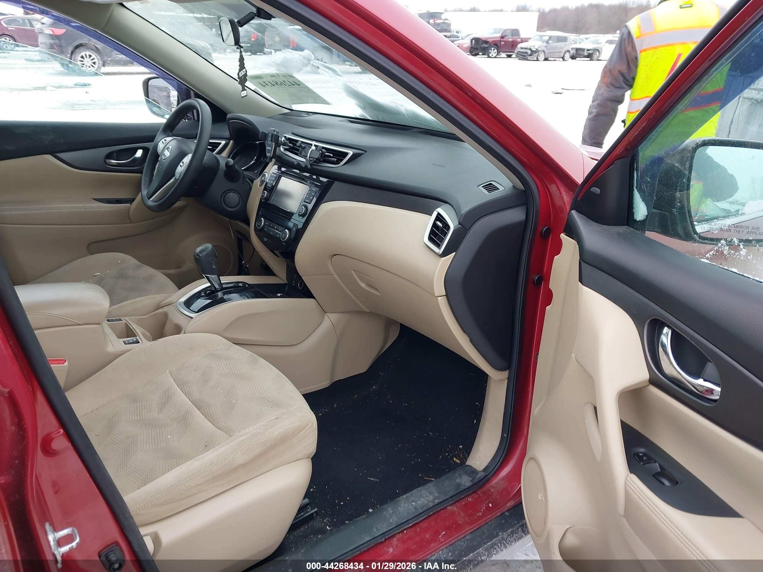 NISSAN ROGUE image 5