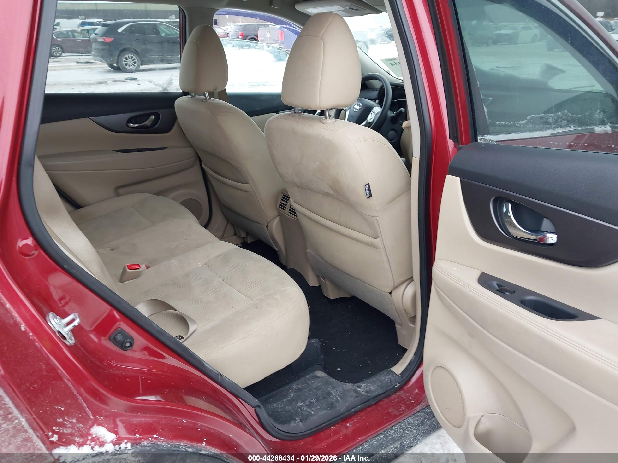 NISSAN ROGUE image 8